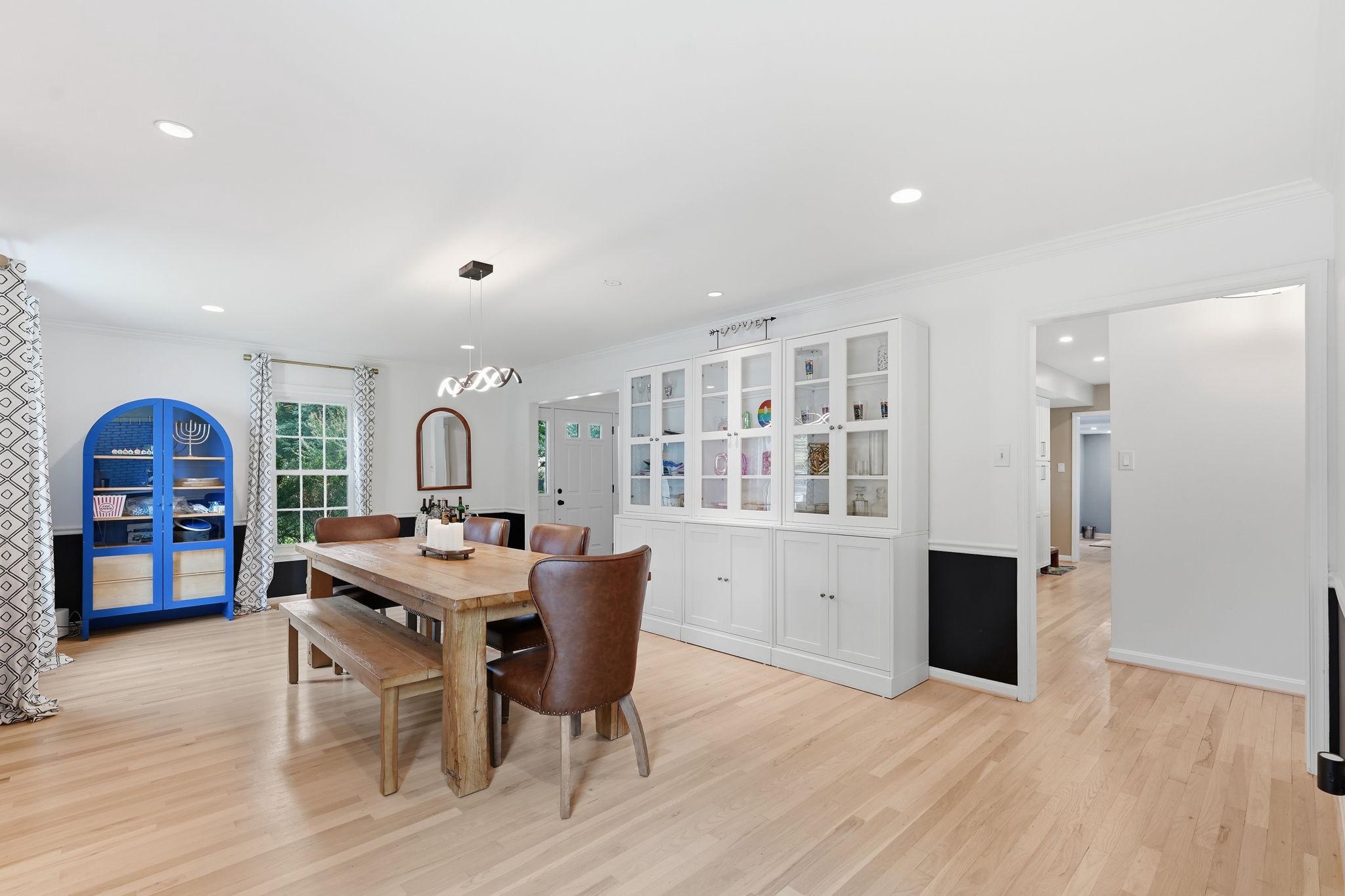 WASHINGTONIAN WOODS - Residential