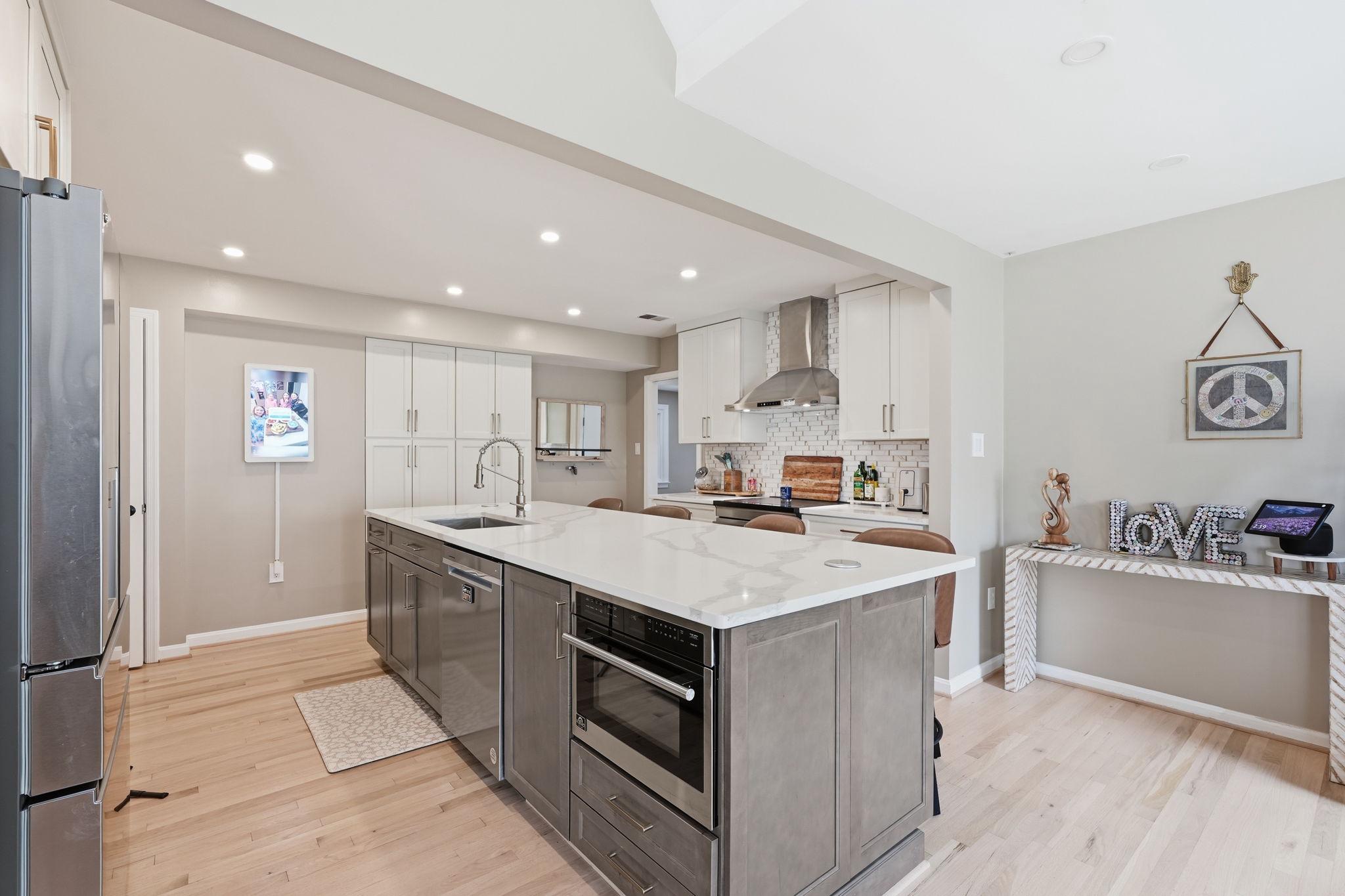WASHINGTONIAN WOODS - Residential