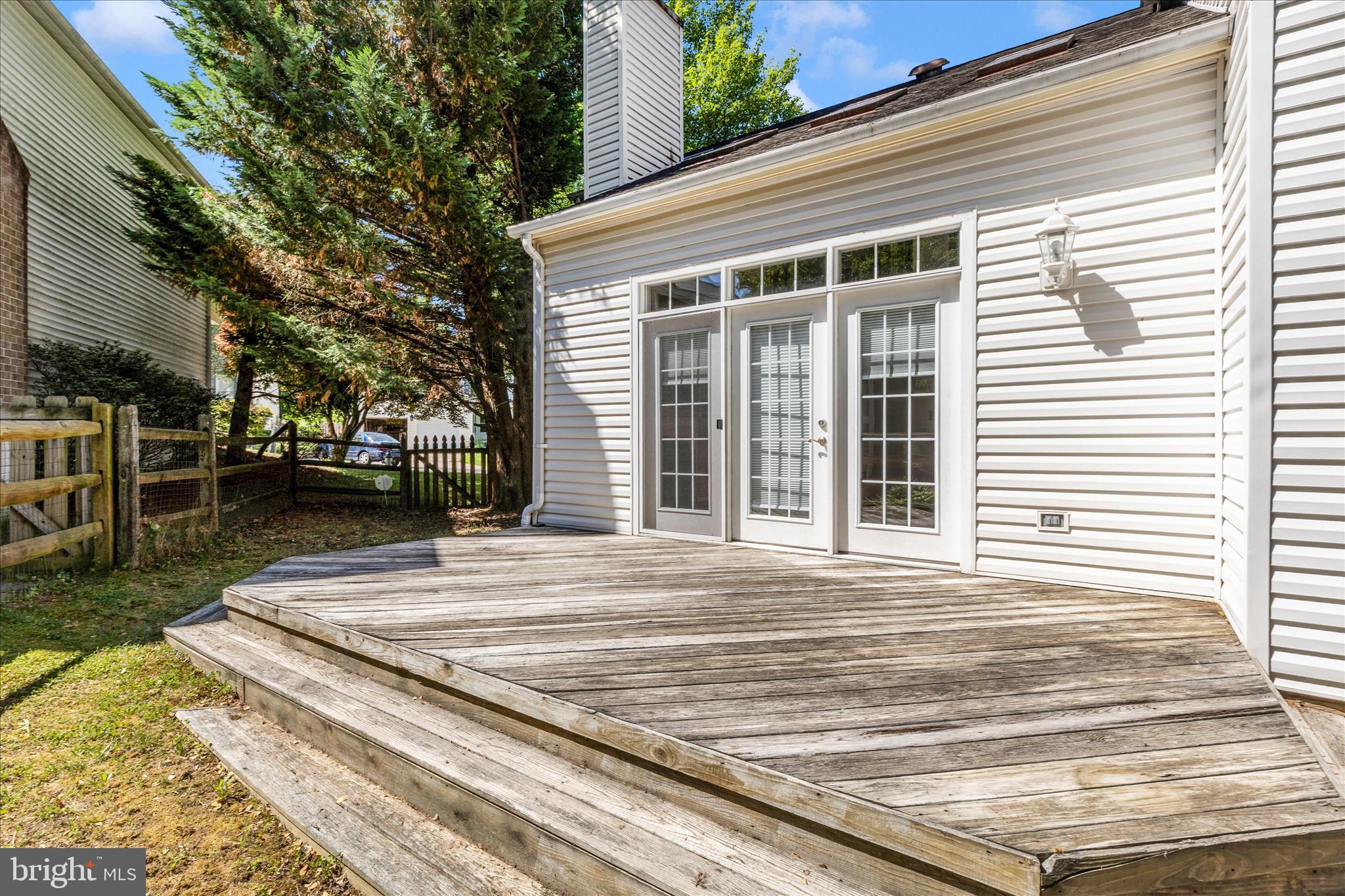 GUNNERS LAKE VILLAGE - Residential