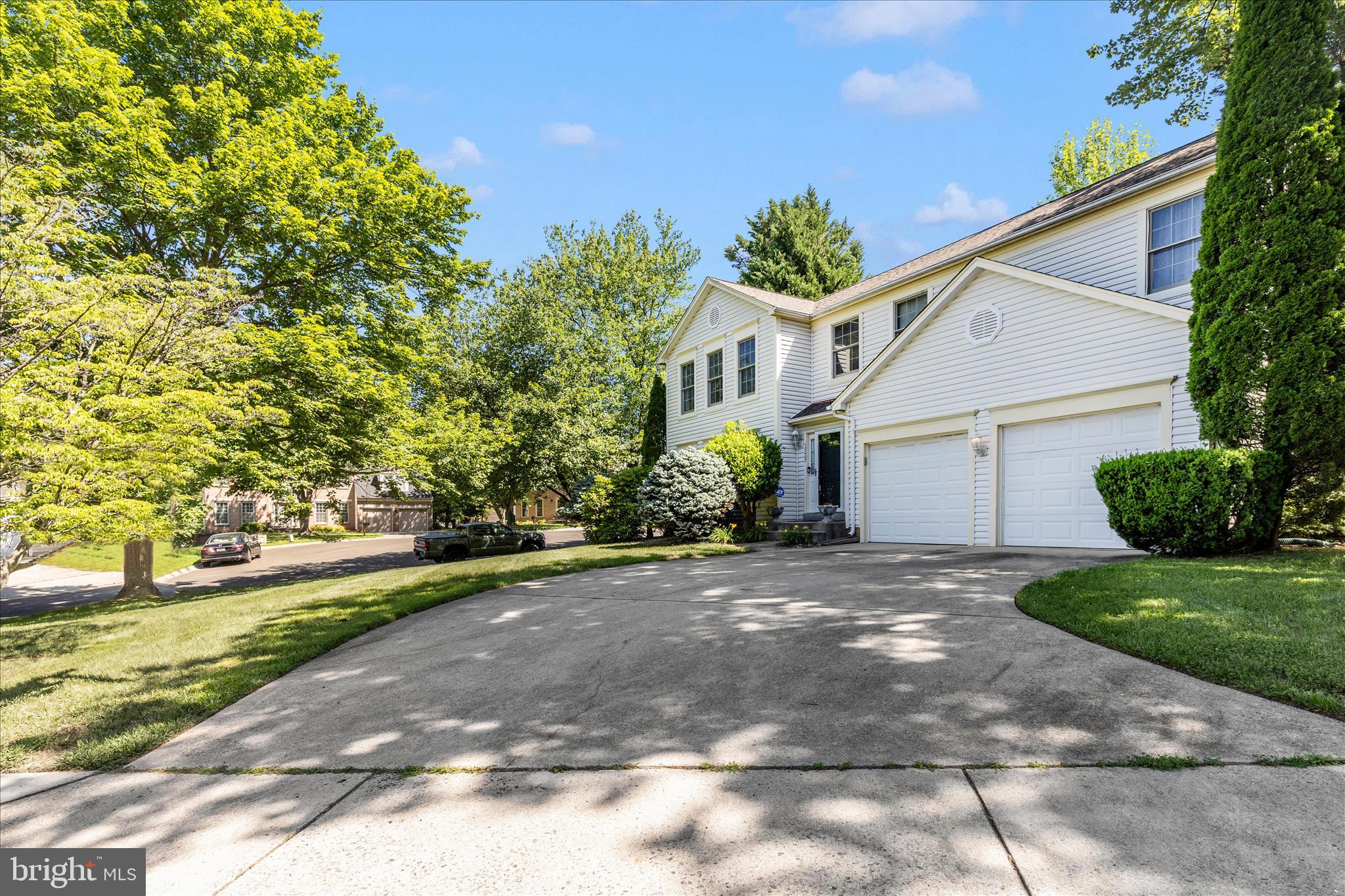 GUNNERS LAKE VILLAGE - Residential