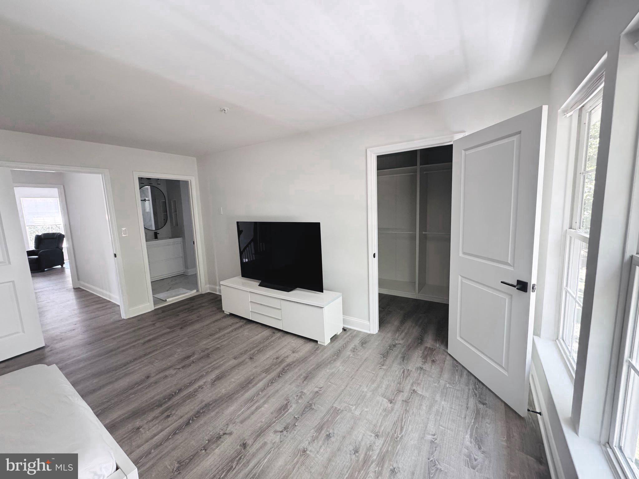 PERRYWOOD - Residential