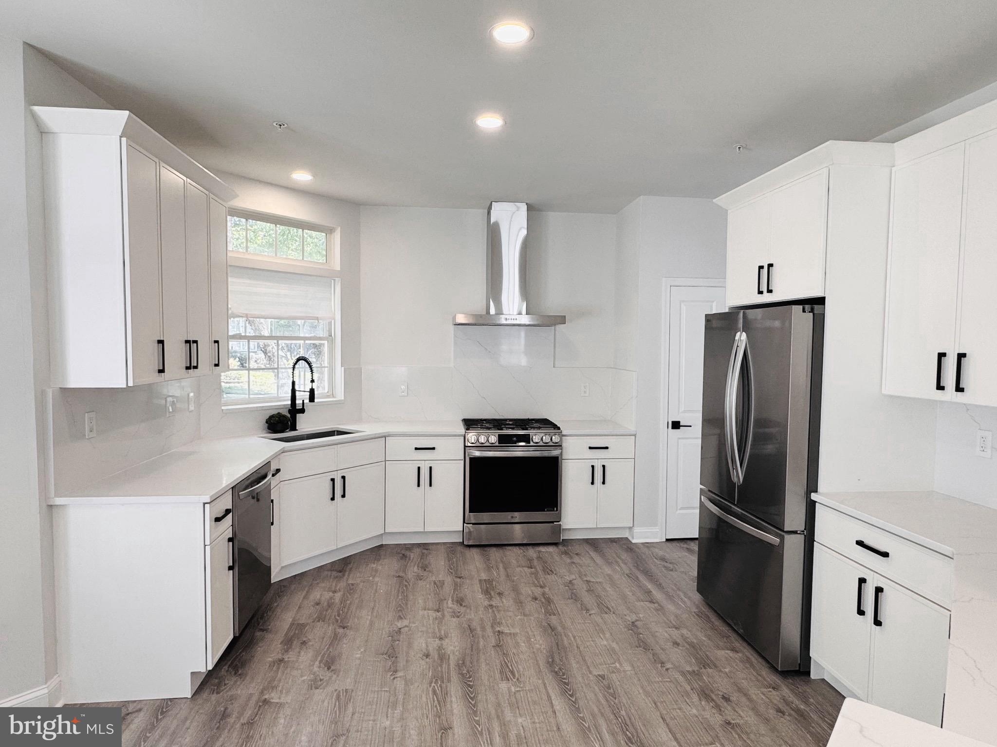 PERRYWOOD - Residential