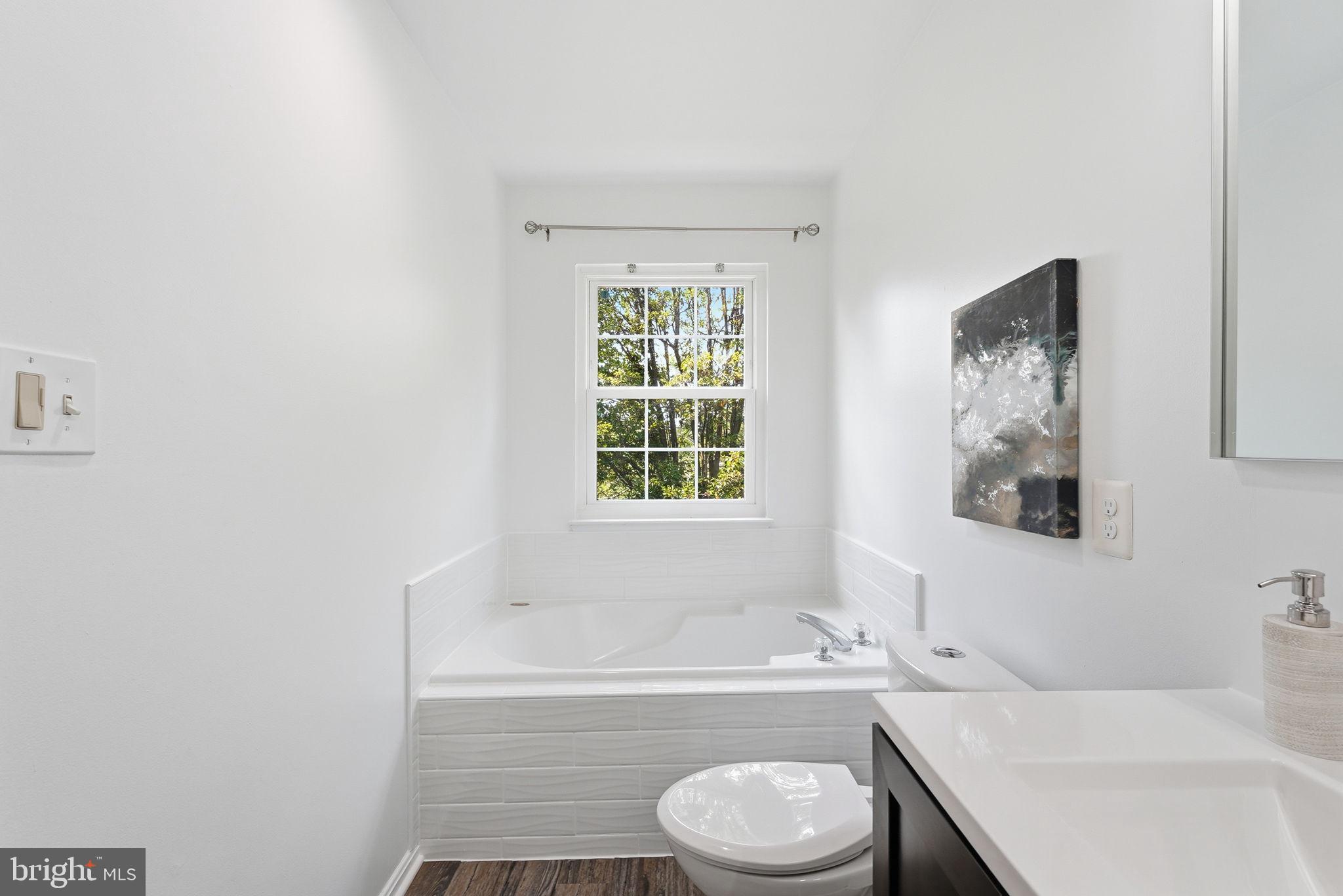 GLEN OAKS - Residential