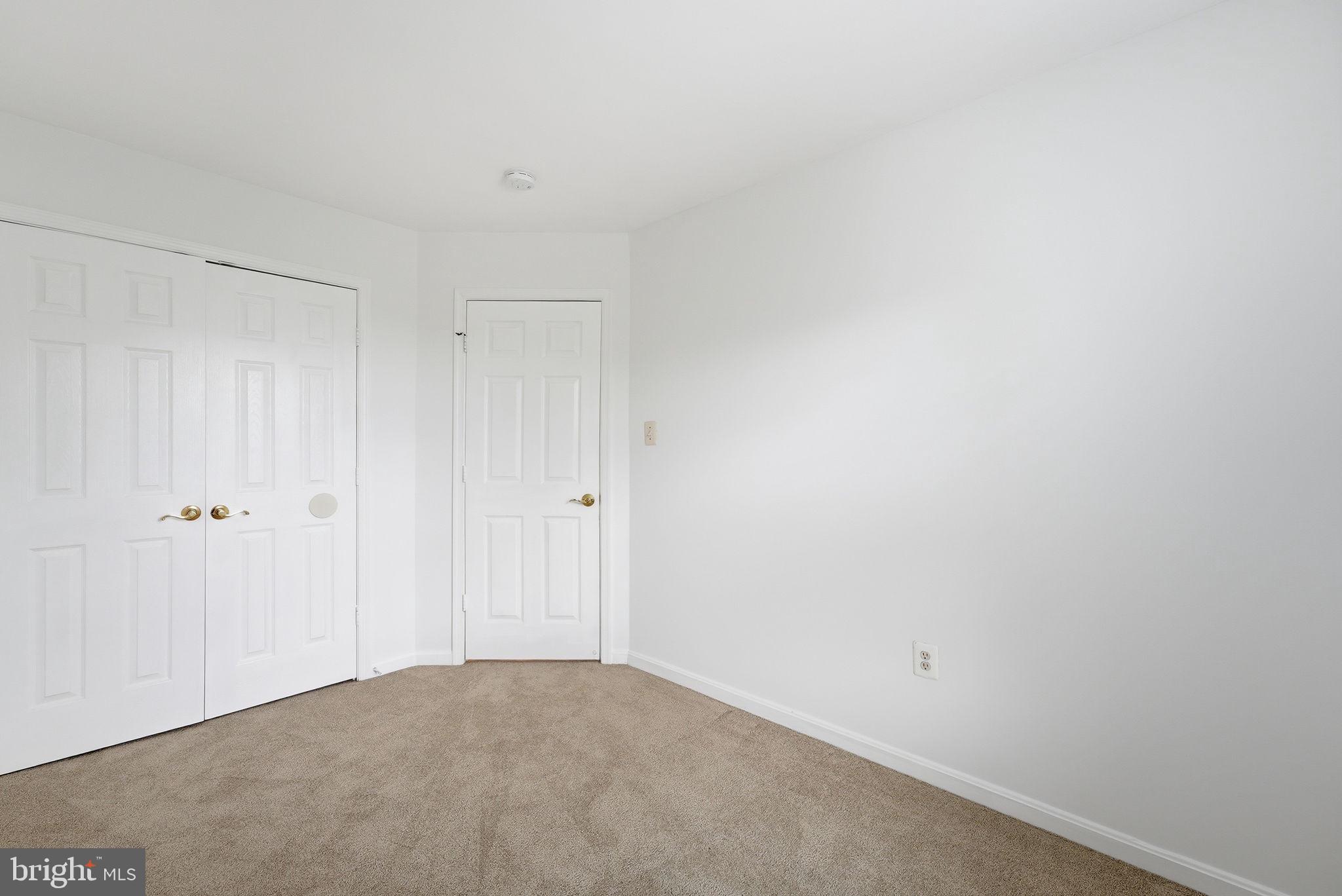 GLEN OAKS - Residential