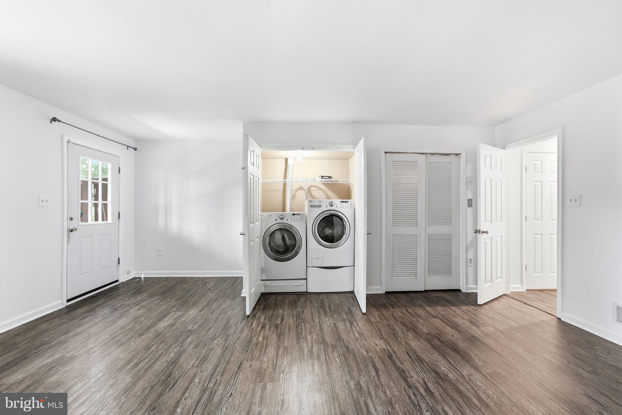 GLEN OAKS - Residential
