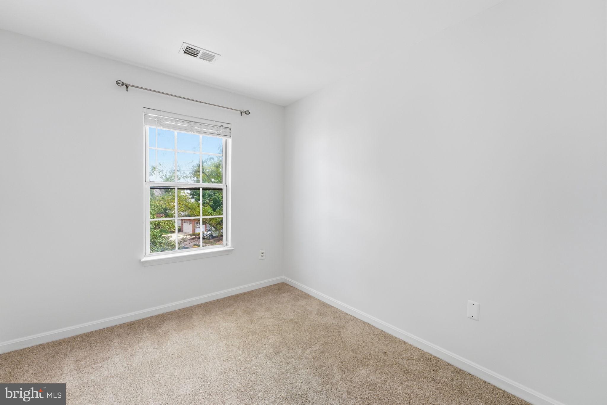 GLEN OAKS - Residential
