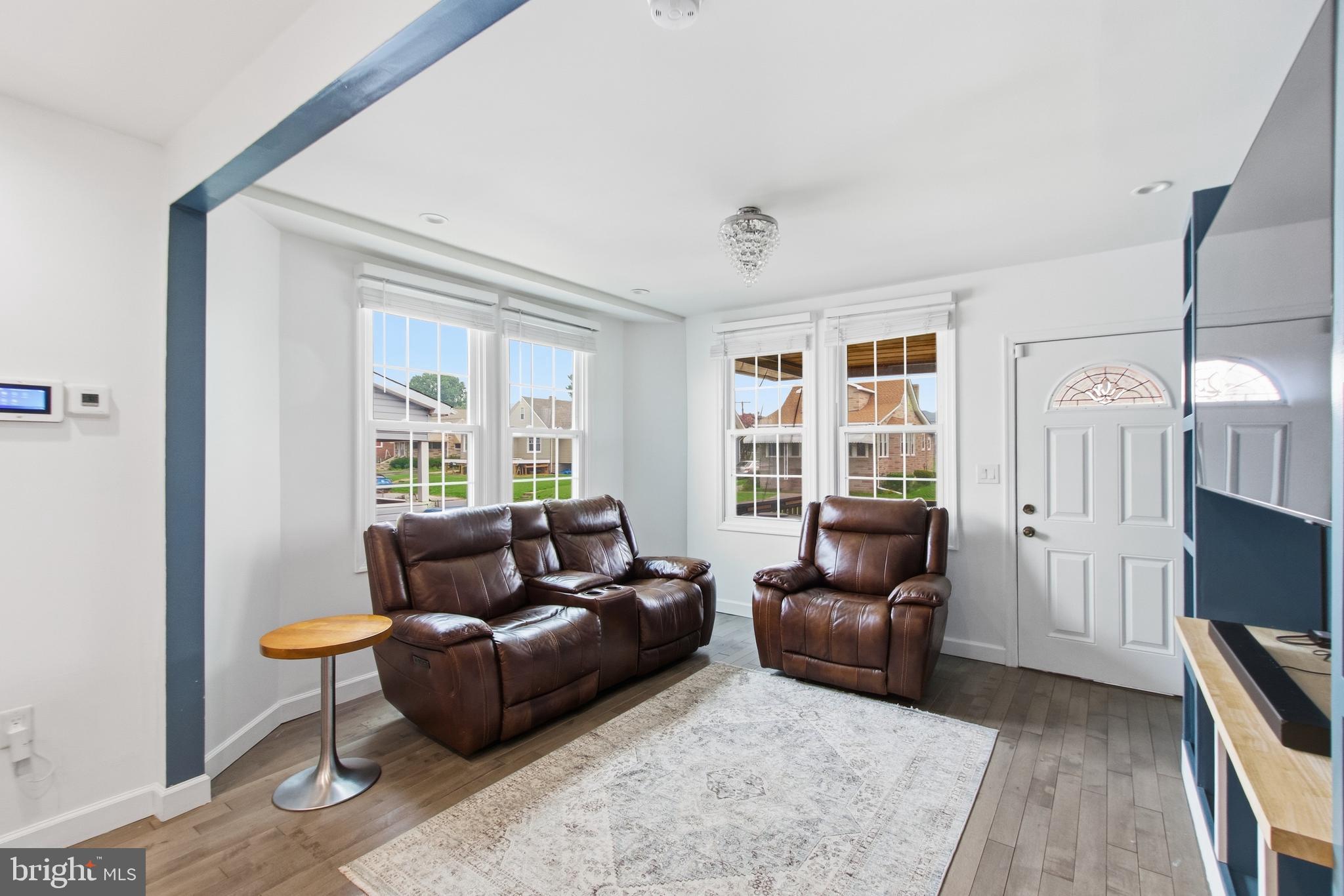 NORWOOD PARK - Residential