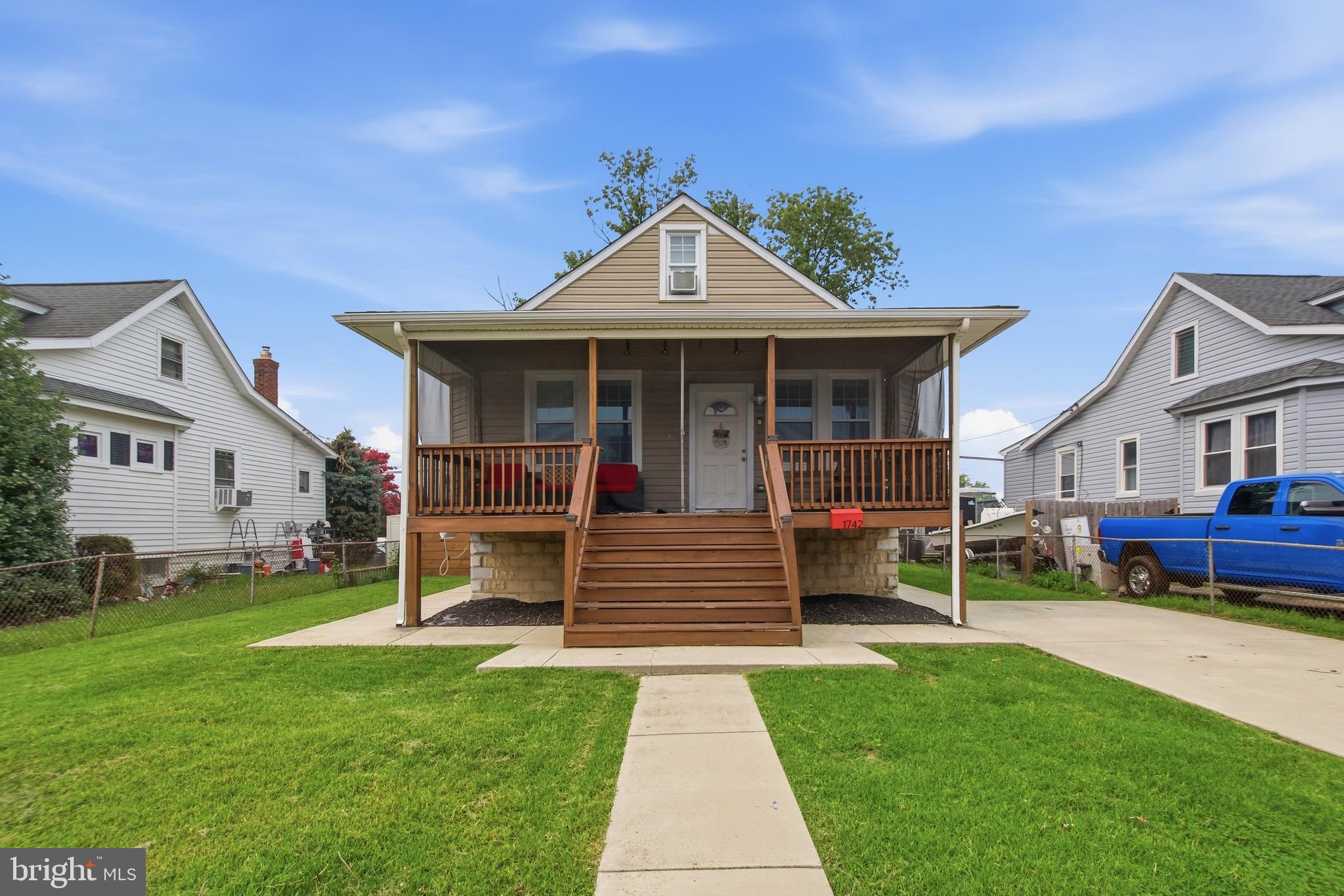 NORWOOD PARK - Residential