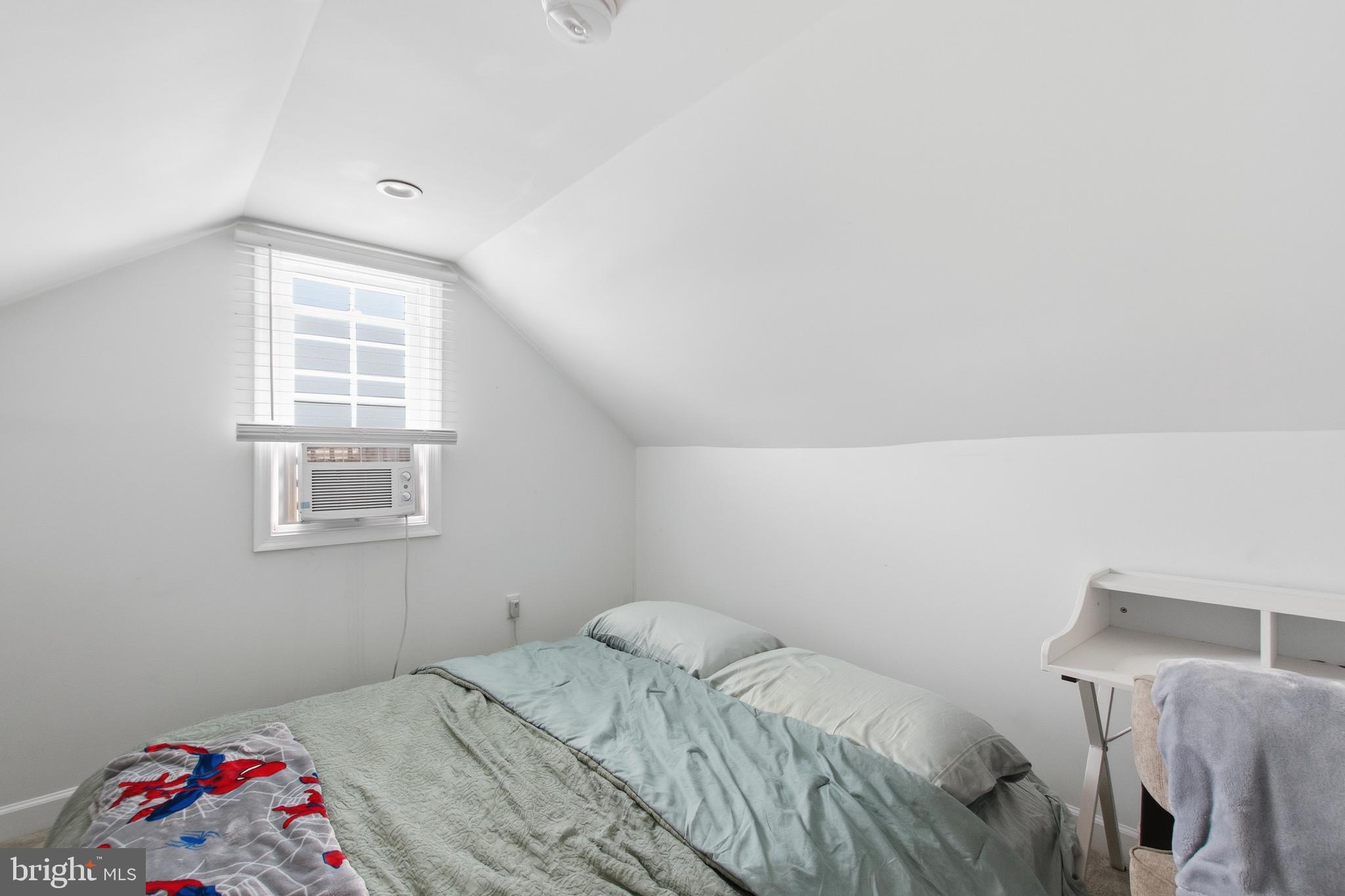 NORWOOD PARK - Residential
