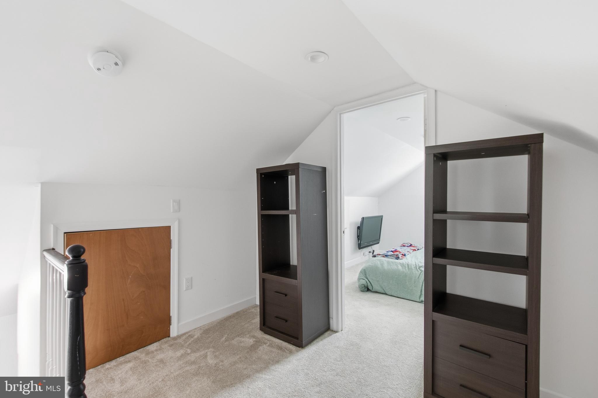 NORWOOD PARK - Residential