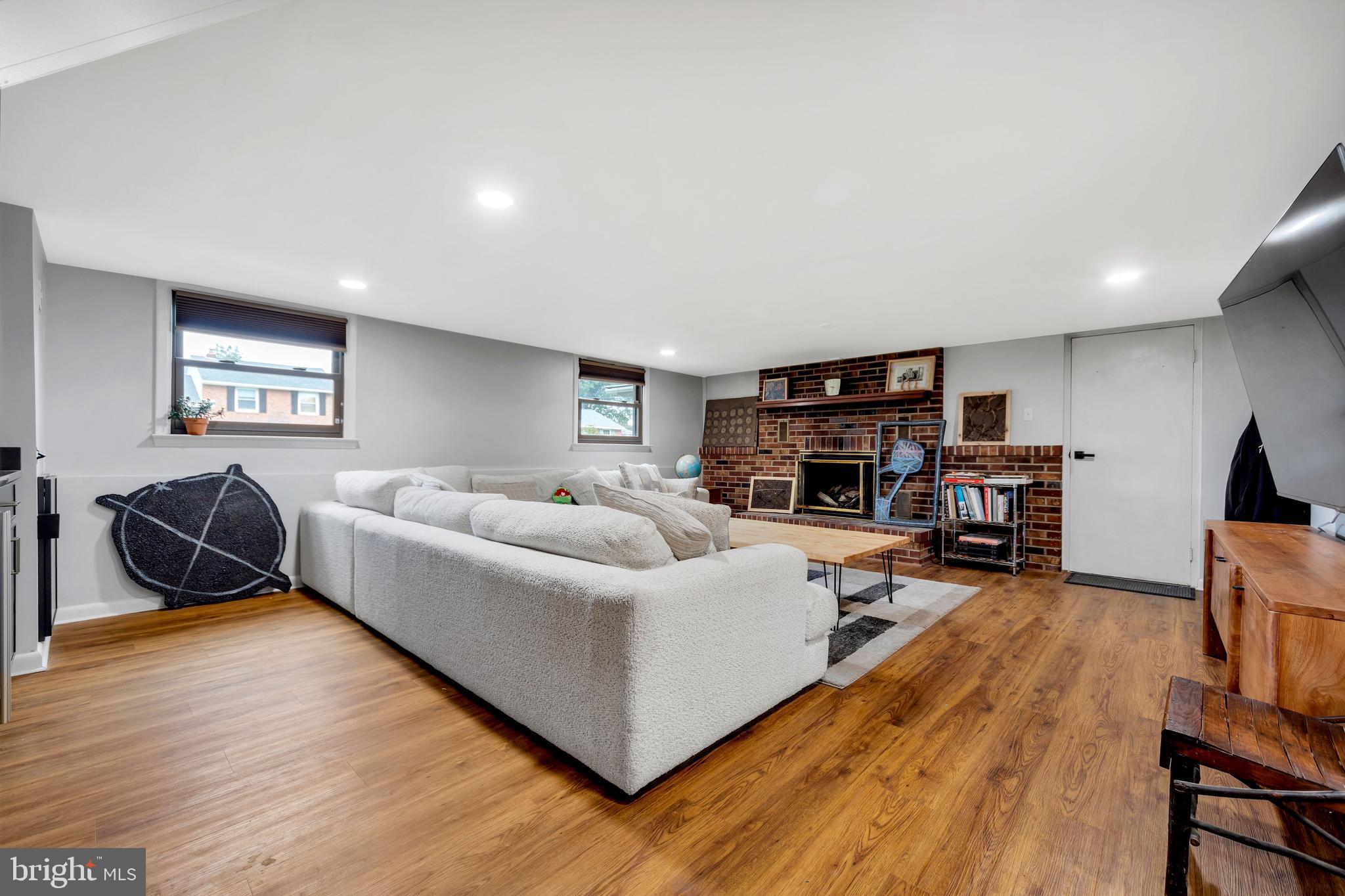 CAMBRIDGE ESTS - Residential