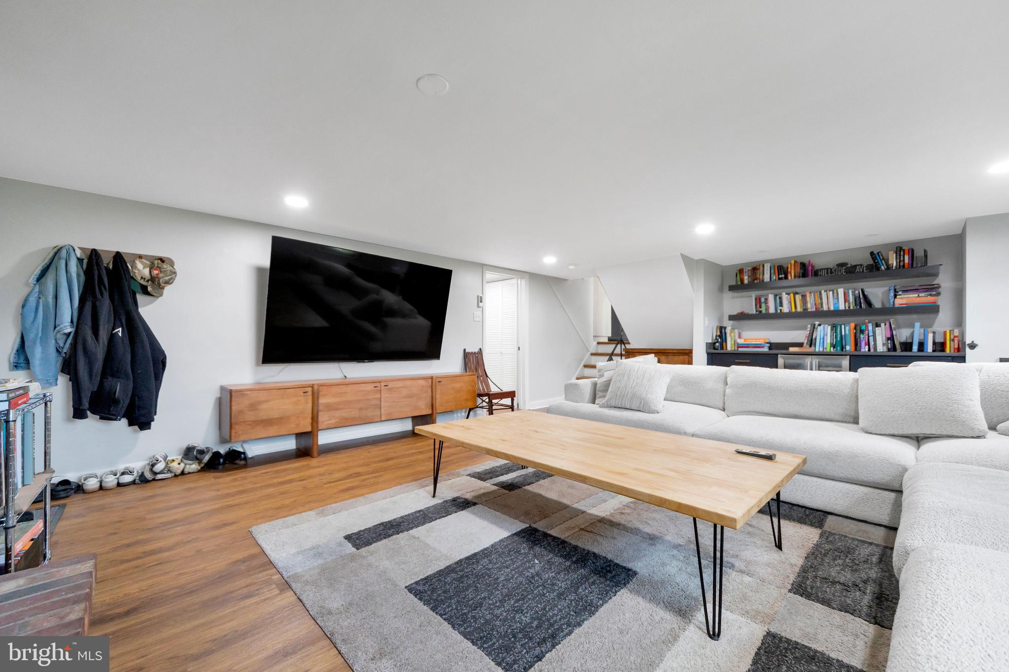 CAMBRIDGE ESTS - Residential
