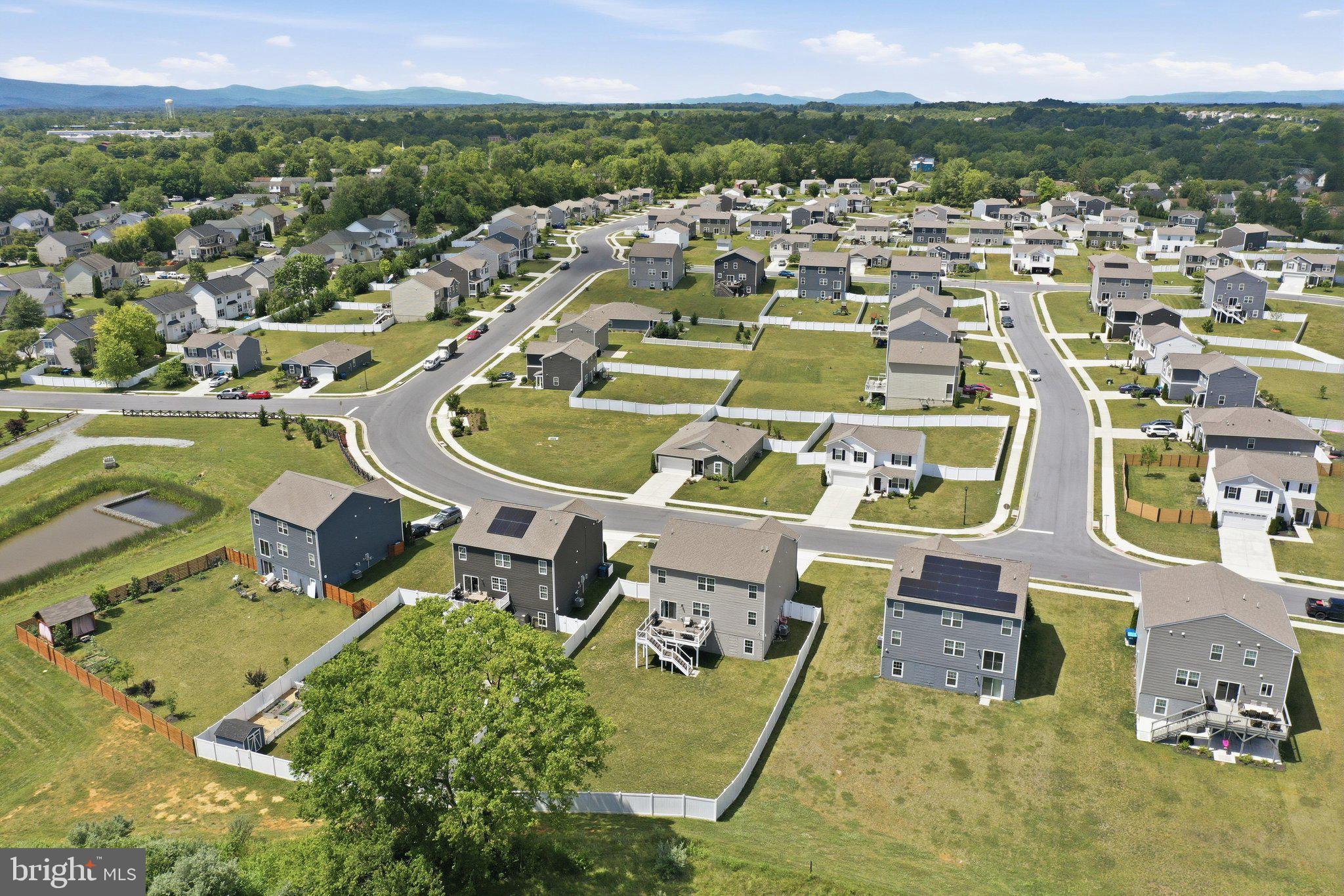 SHENANDOAH CROSSING - Residential