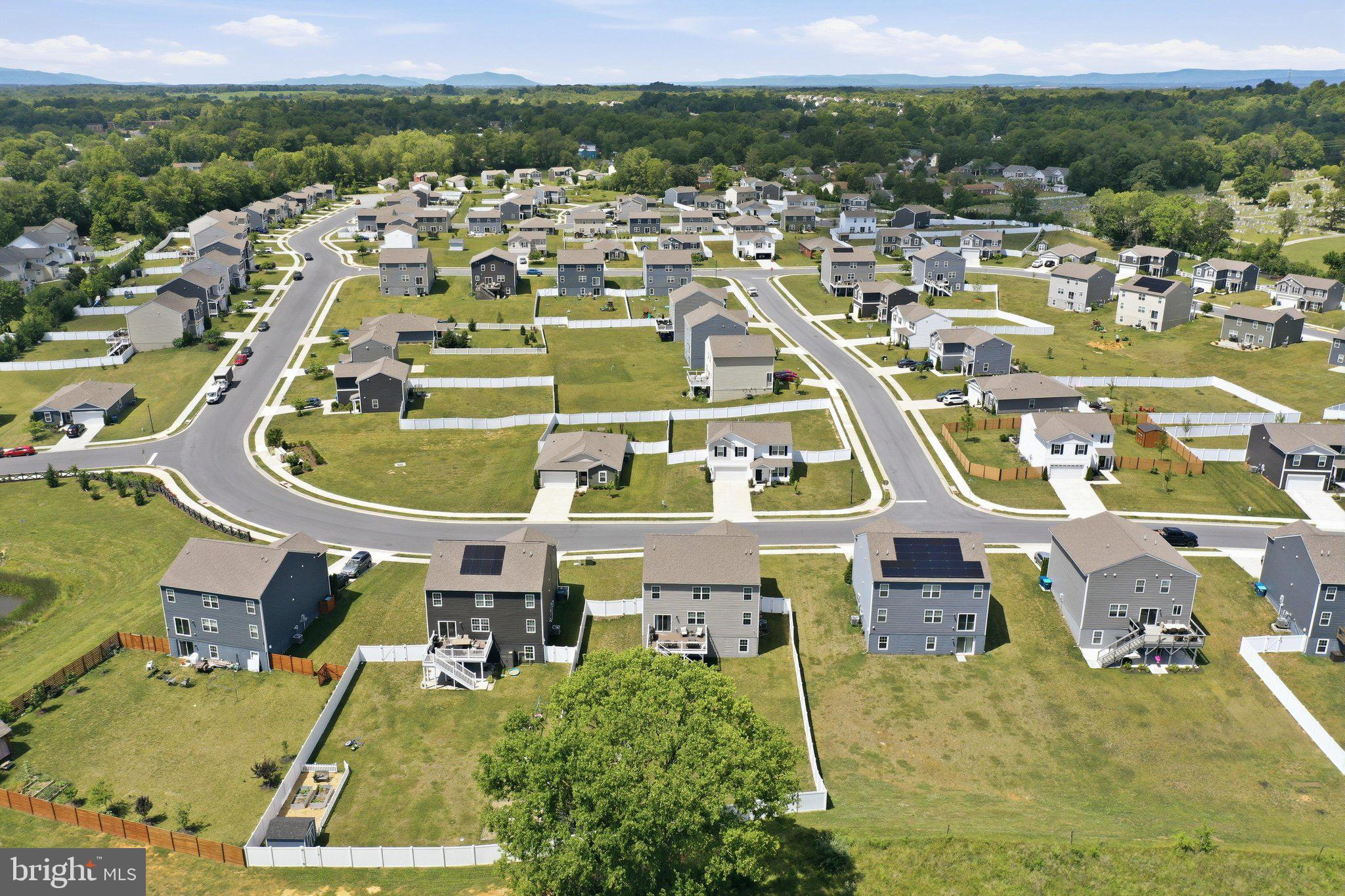 SHENANDOAH CROSSING - Residential