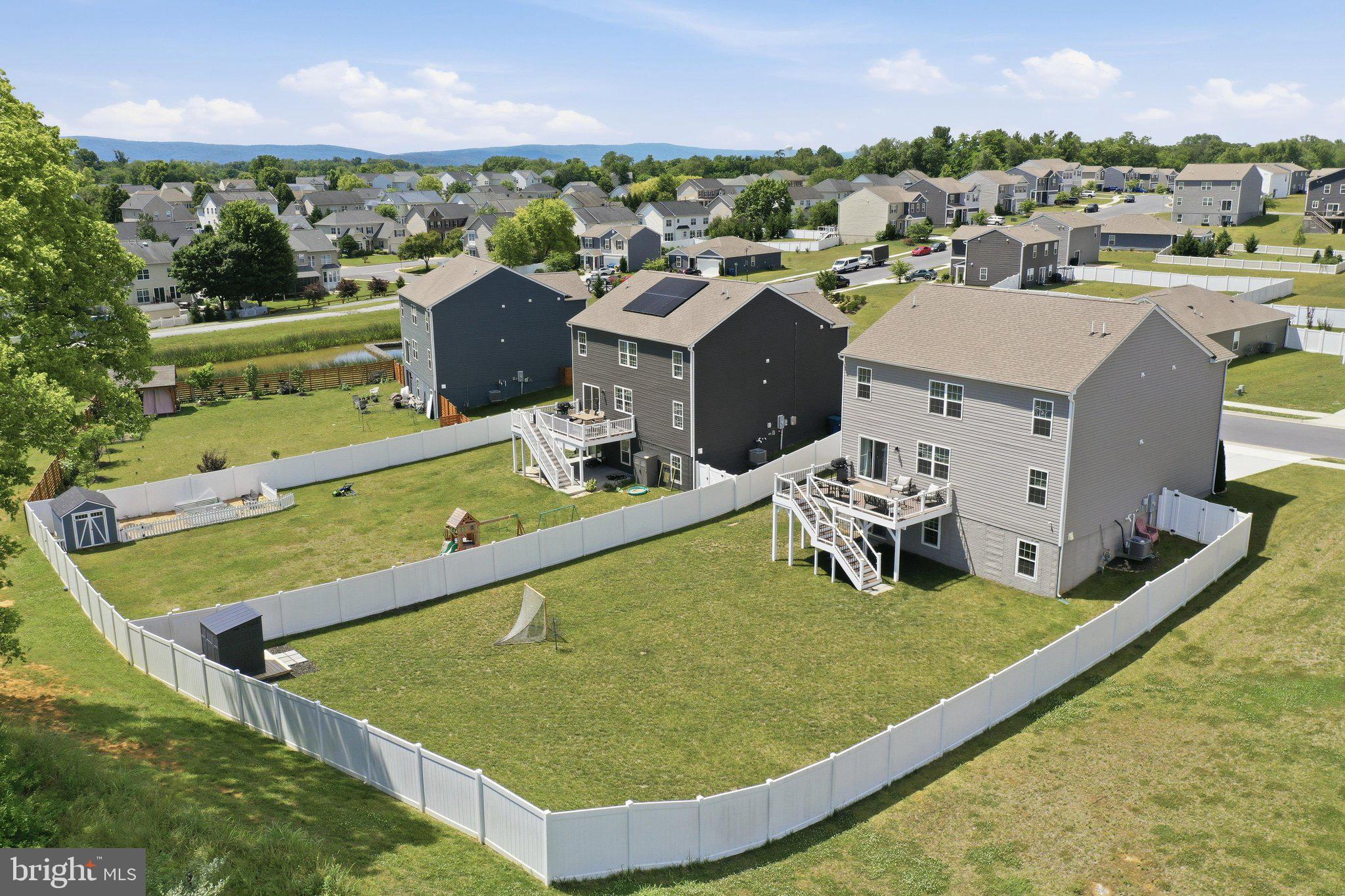 SHENANDOAH CROSSING - Residential