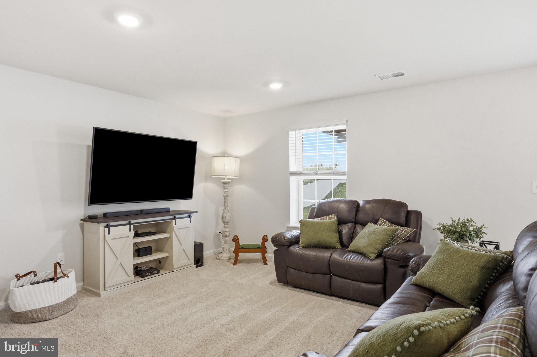 SHENANDOAH CROSSING - Residential