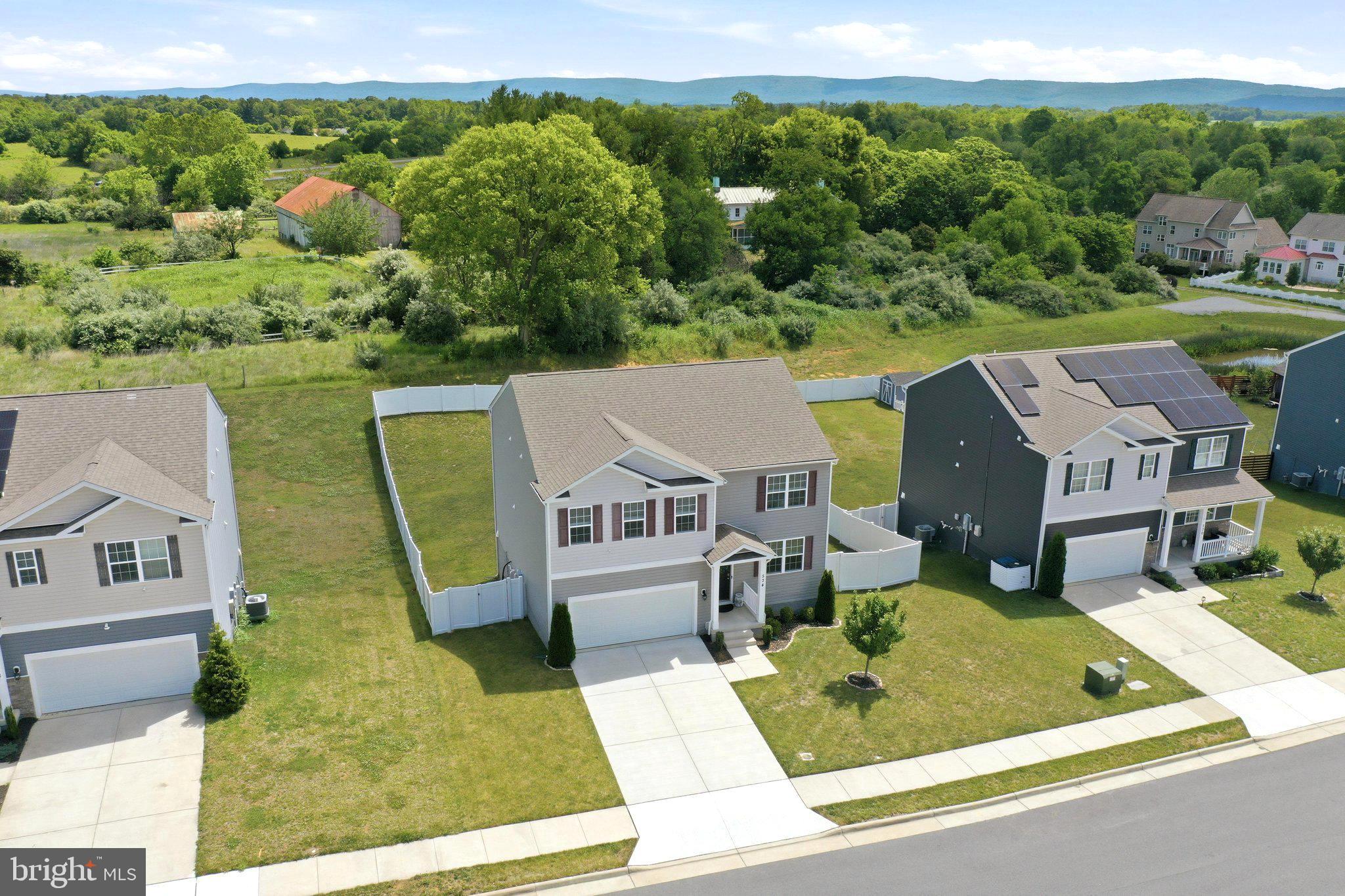 SHENANDOAH CROSSING - Residential