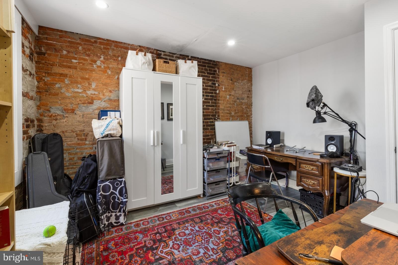 WASHINGTON SQ WEST - Residential Lease