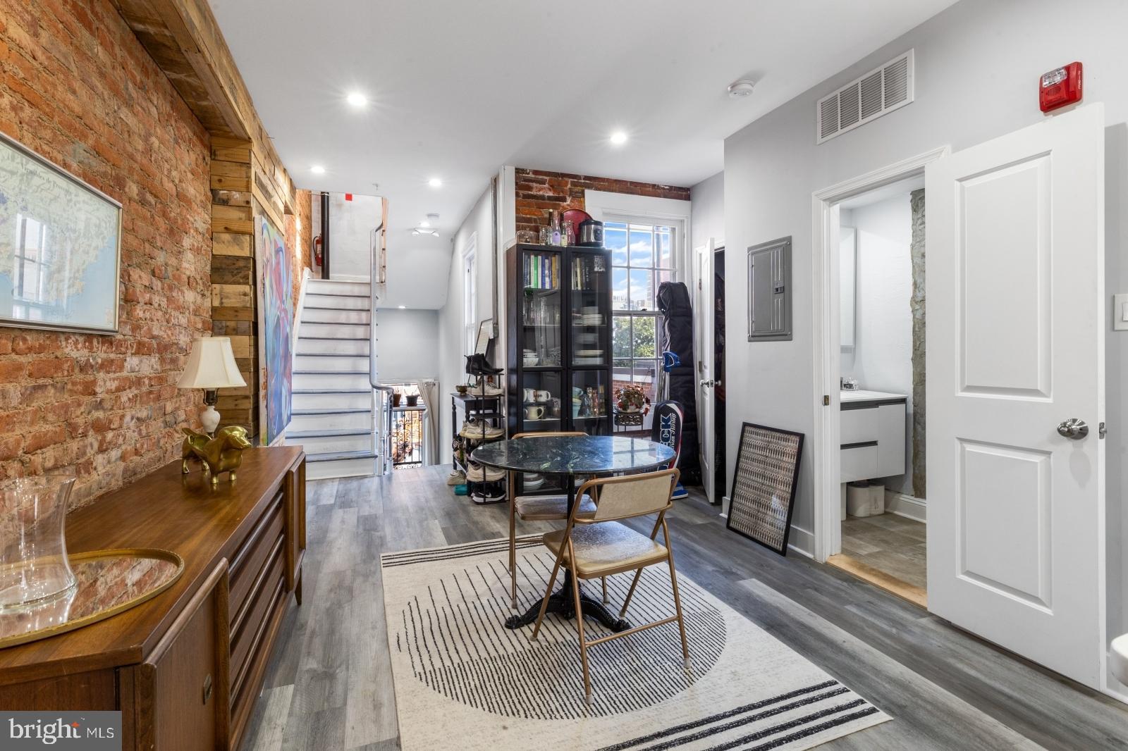 WASHINGTON SQ WEST - Residential Lease