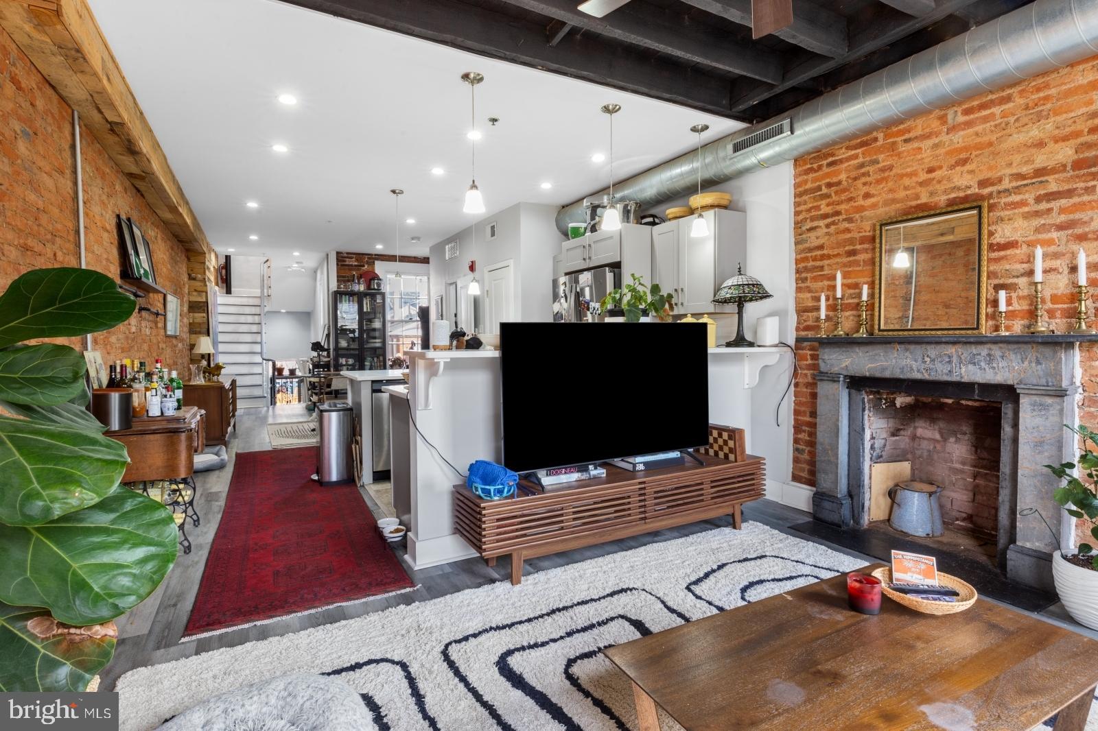 WASHINGTON SQ WEST - Residential Lease