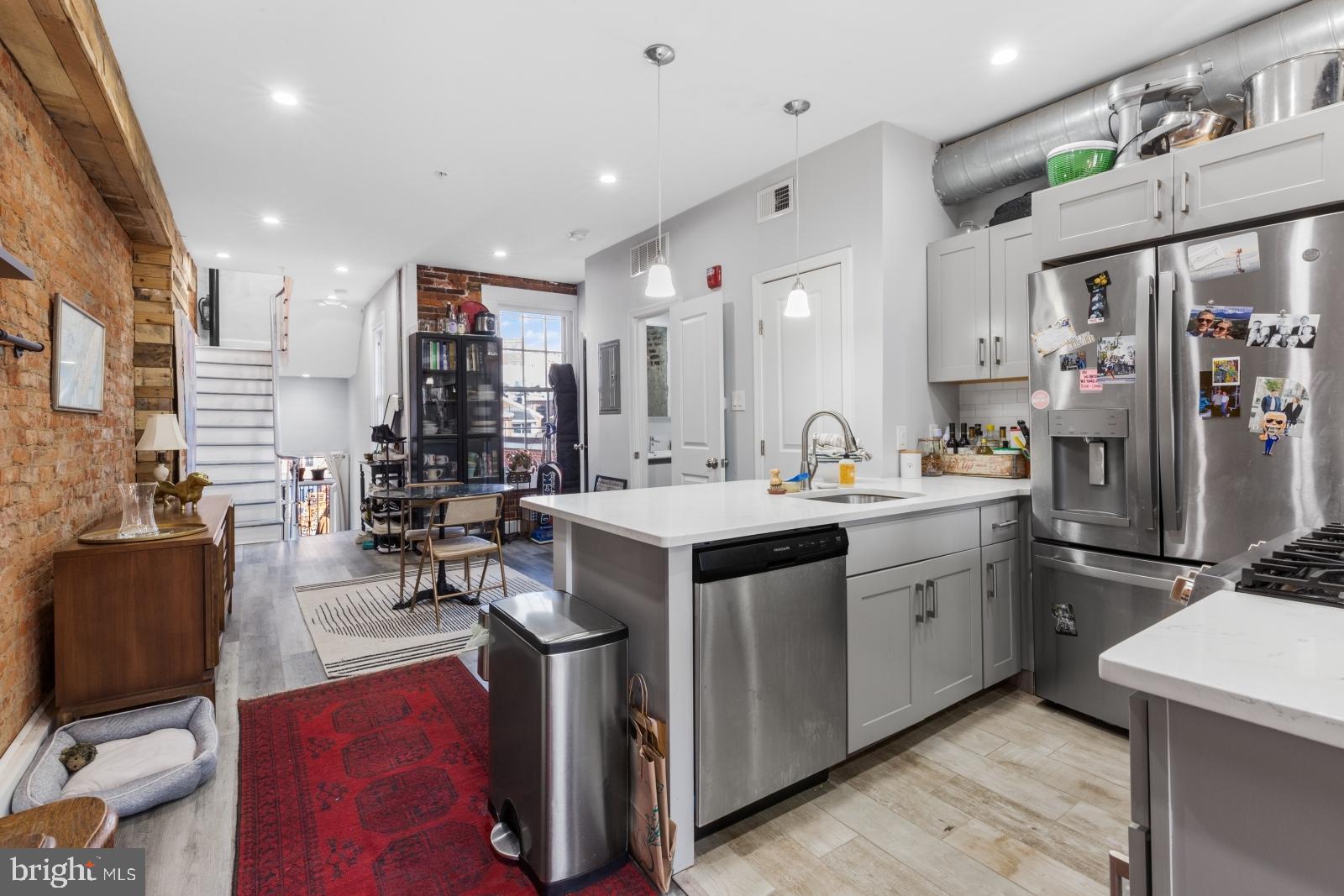 WASHINGTON SQ WEST - Residential Lease