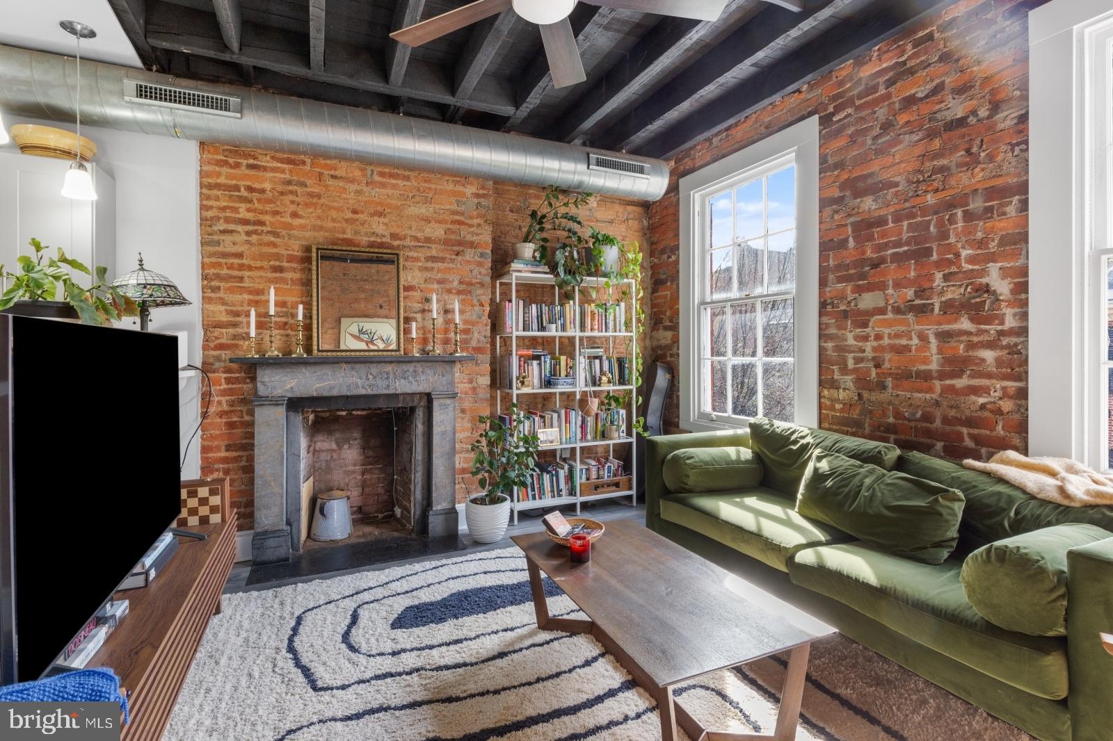 WASHINGTON SQ WEST - Residential Lease