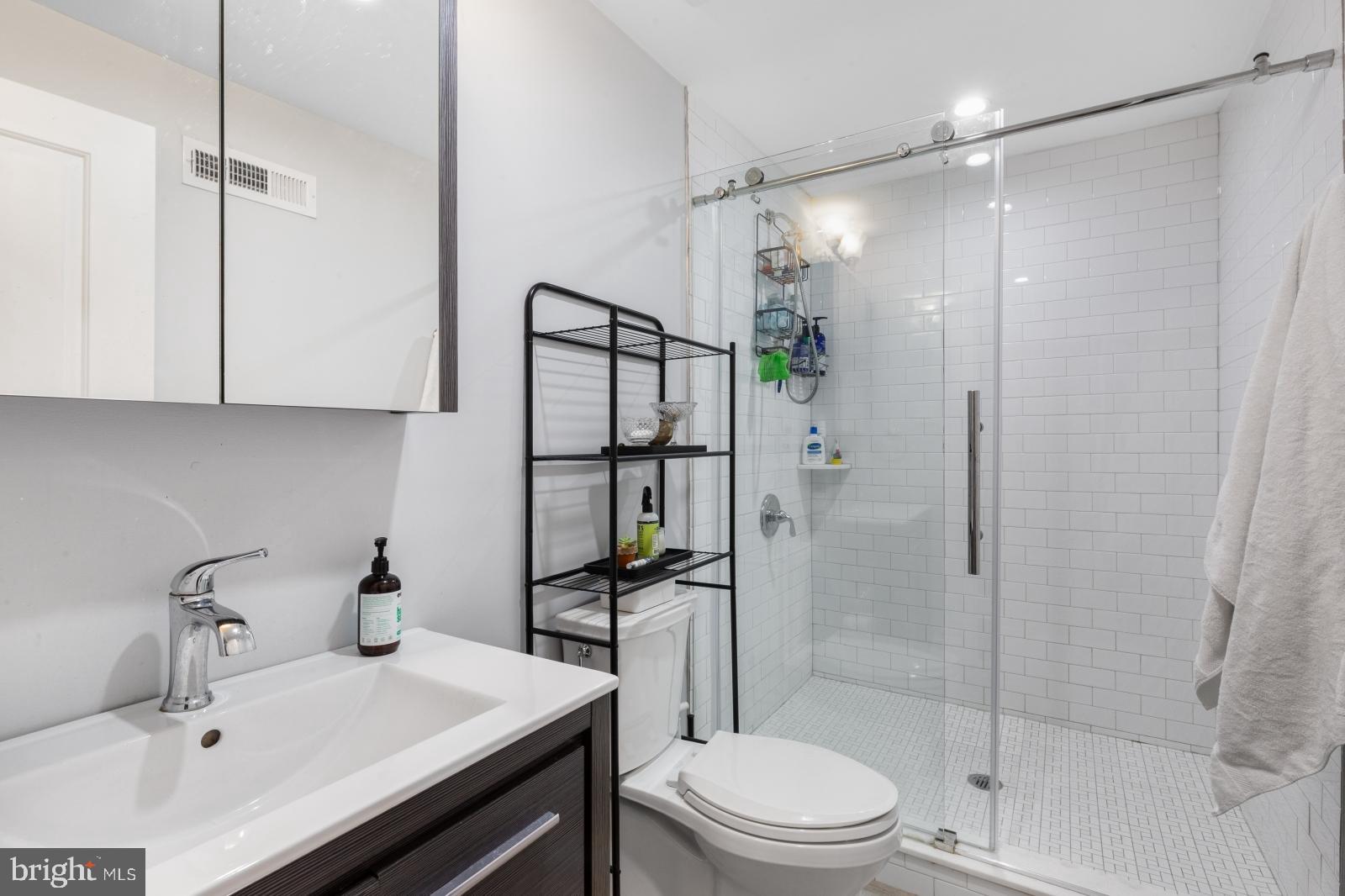 WASHINGTON SQ WEST - Residential Lease