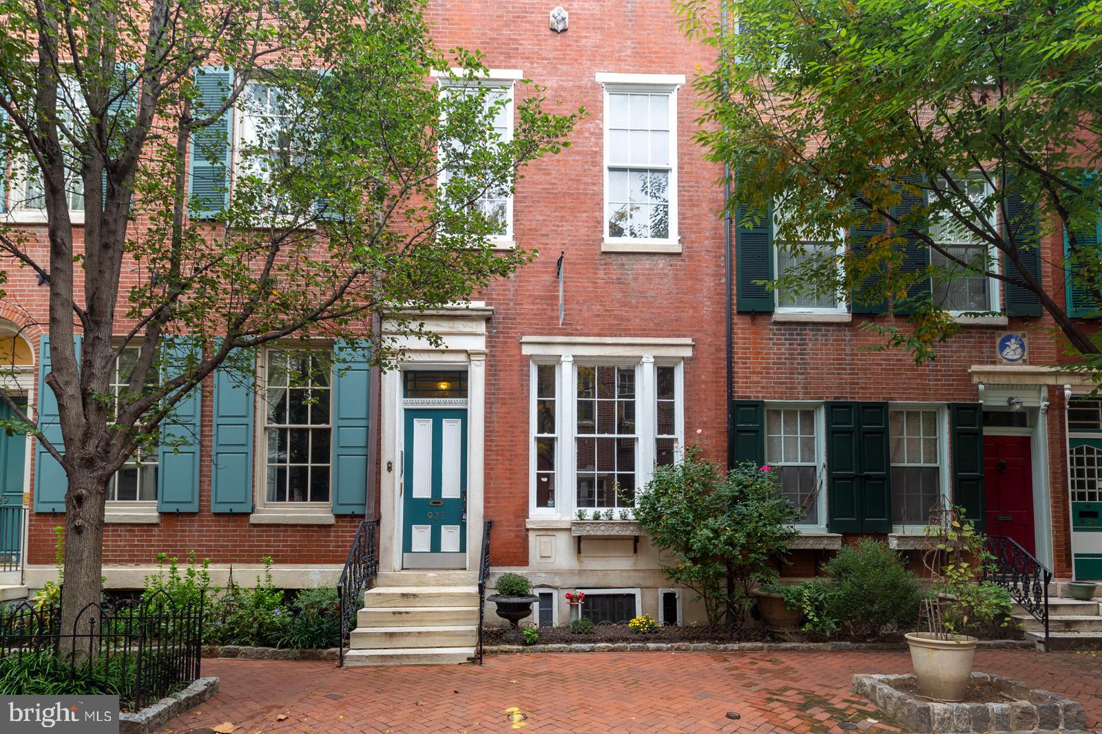 WASHINGTON SQ WEST - Residential Lease