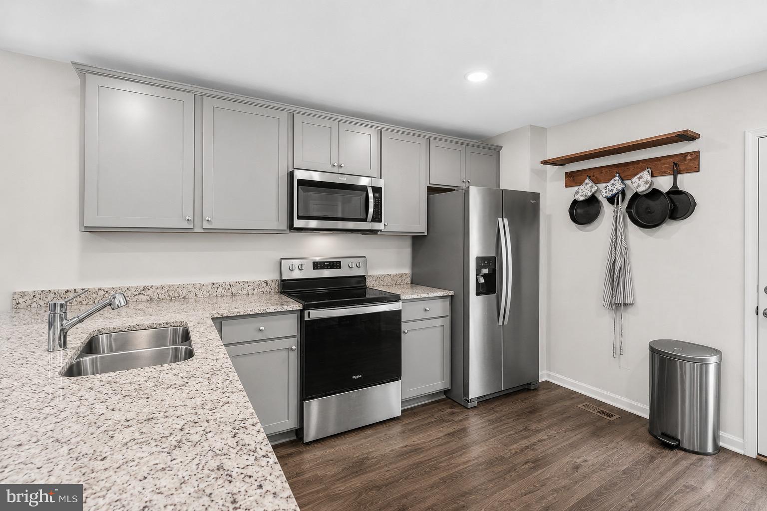 MAURY HEIGHTS - Residential