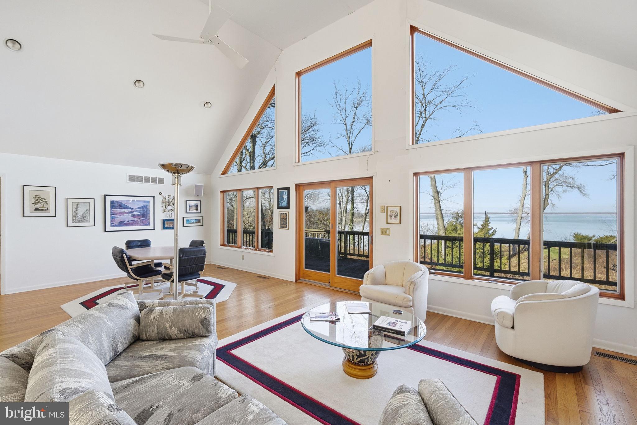KINNAIRDS POINT - Residential