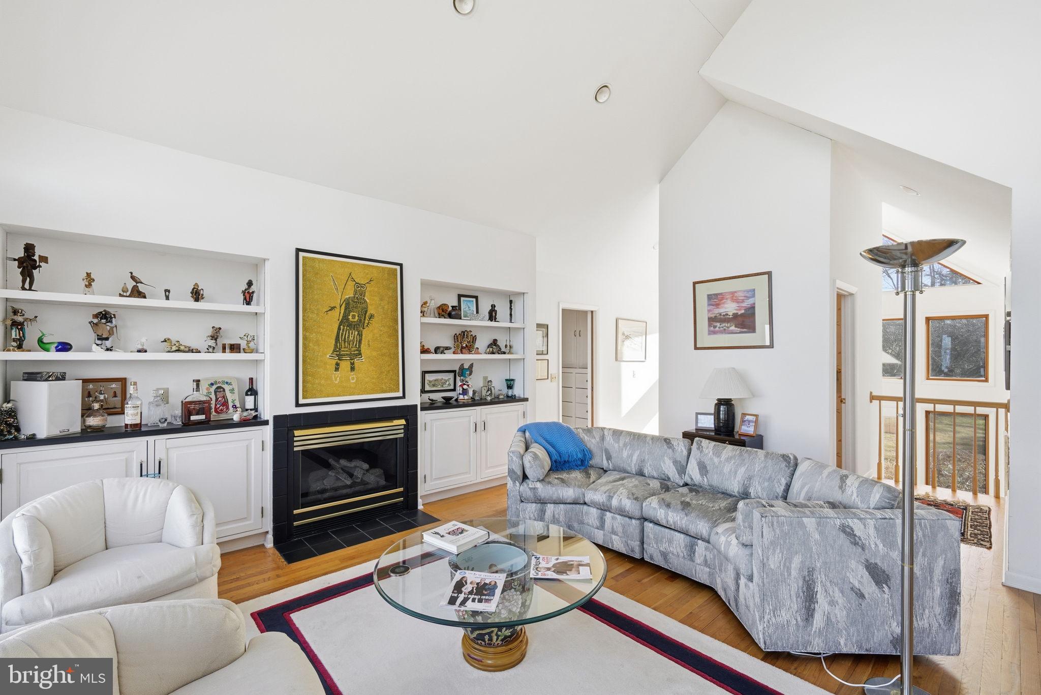 KINNAIRDS POINT - Residential