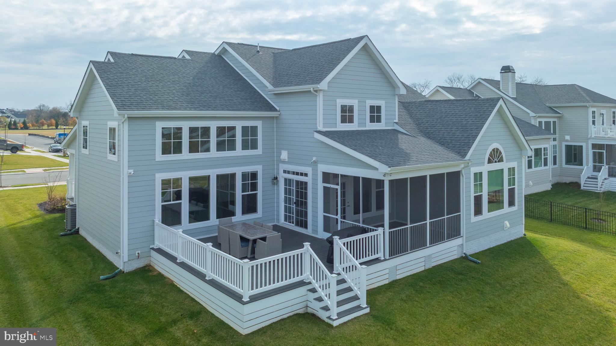 OLDE TOWN - Residential