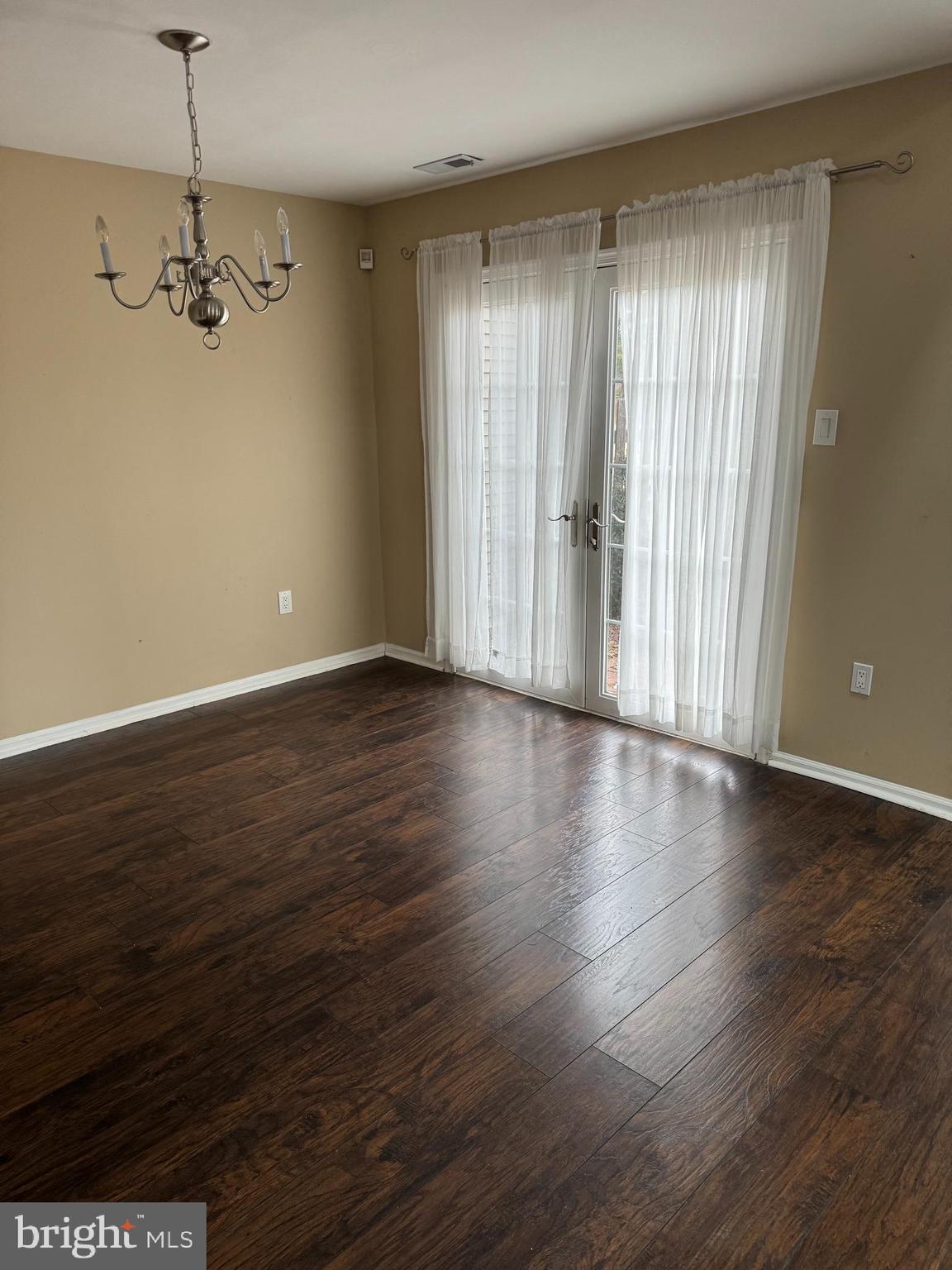 NEWTOWN GRANT - Residential