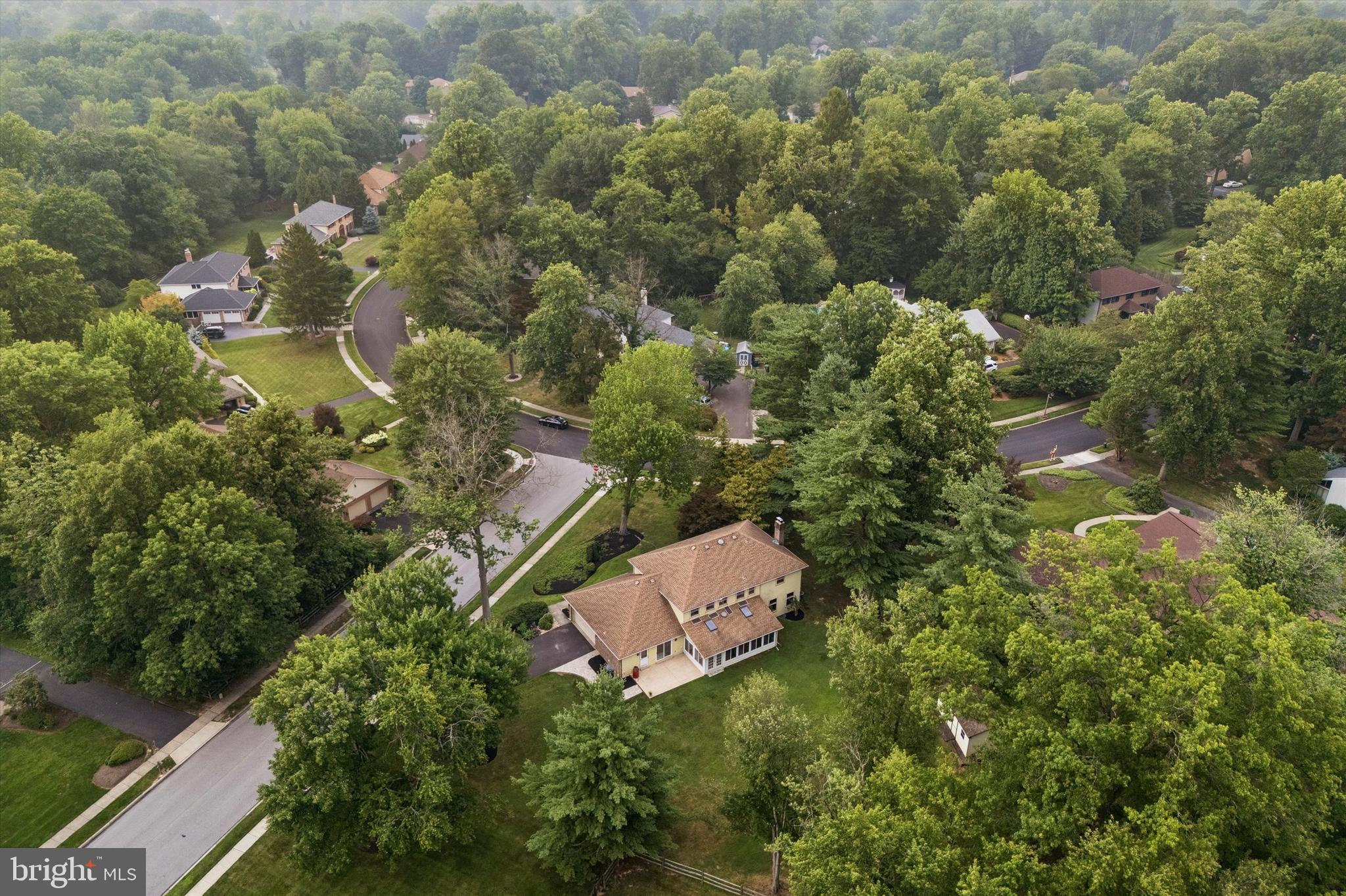 EXECUTIVE ESTATES - Residential