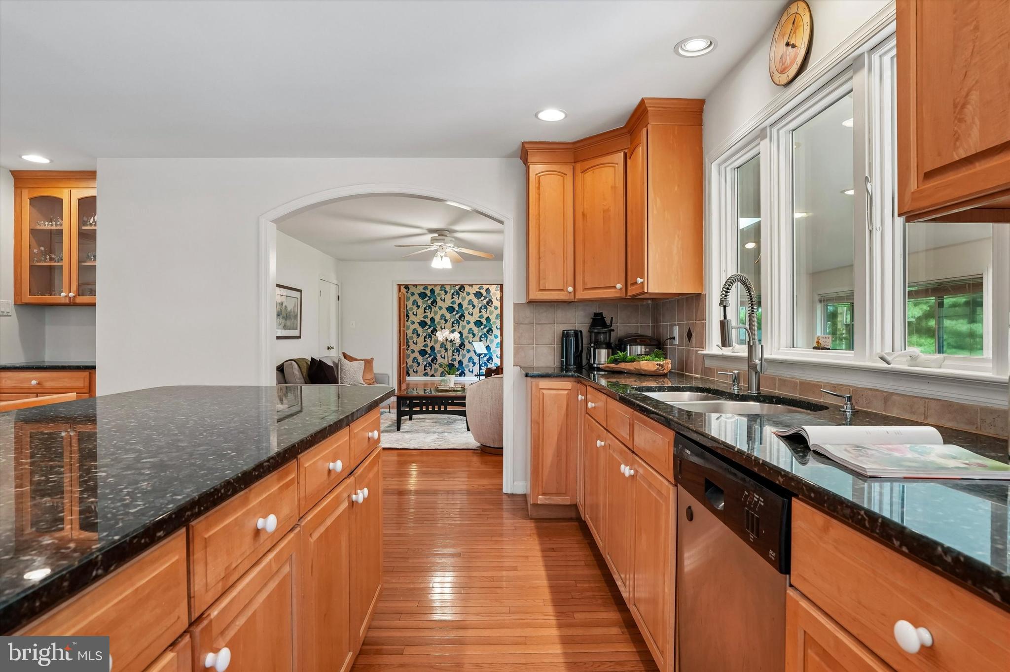 EXECUTIVE ESTATES - Residential