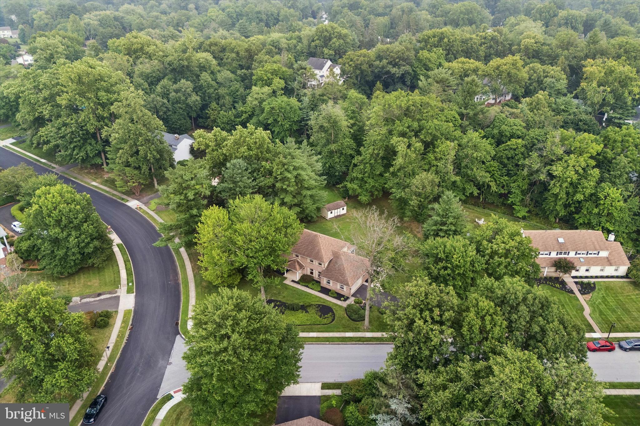 EXECUTIVE ESTATES - Residential
