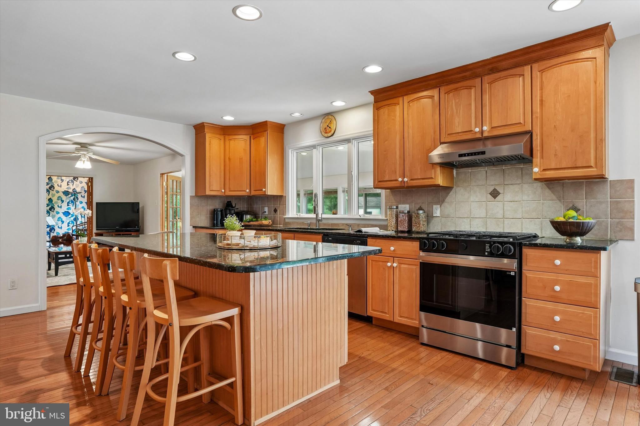 EXECUTIVE ESTATES - Residential