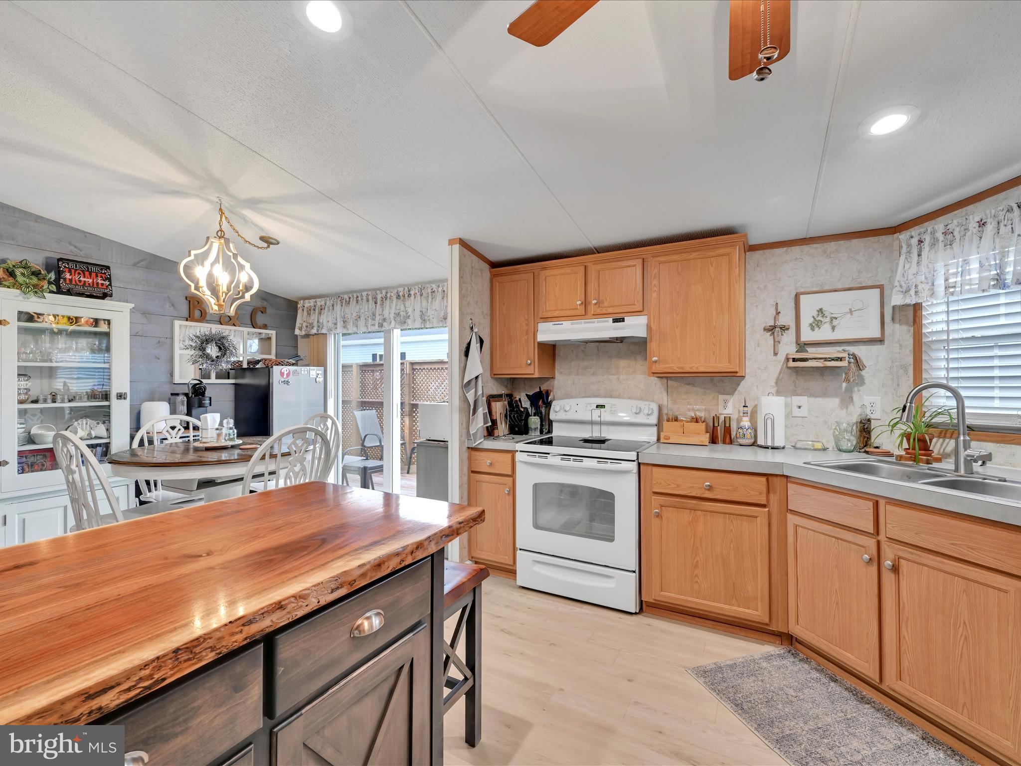 NORTHCREST ACRES - Residential
