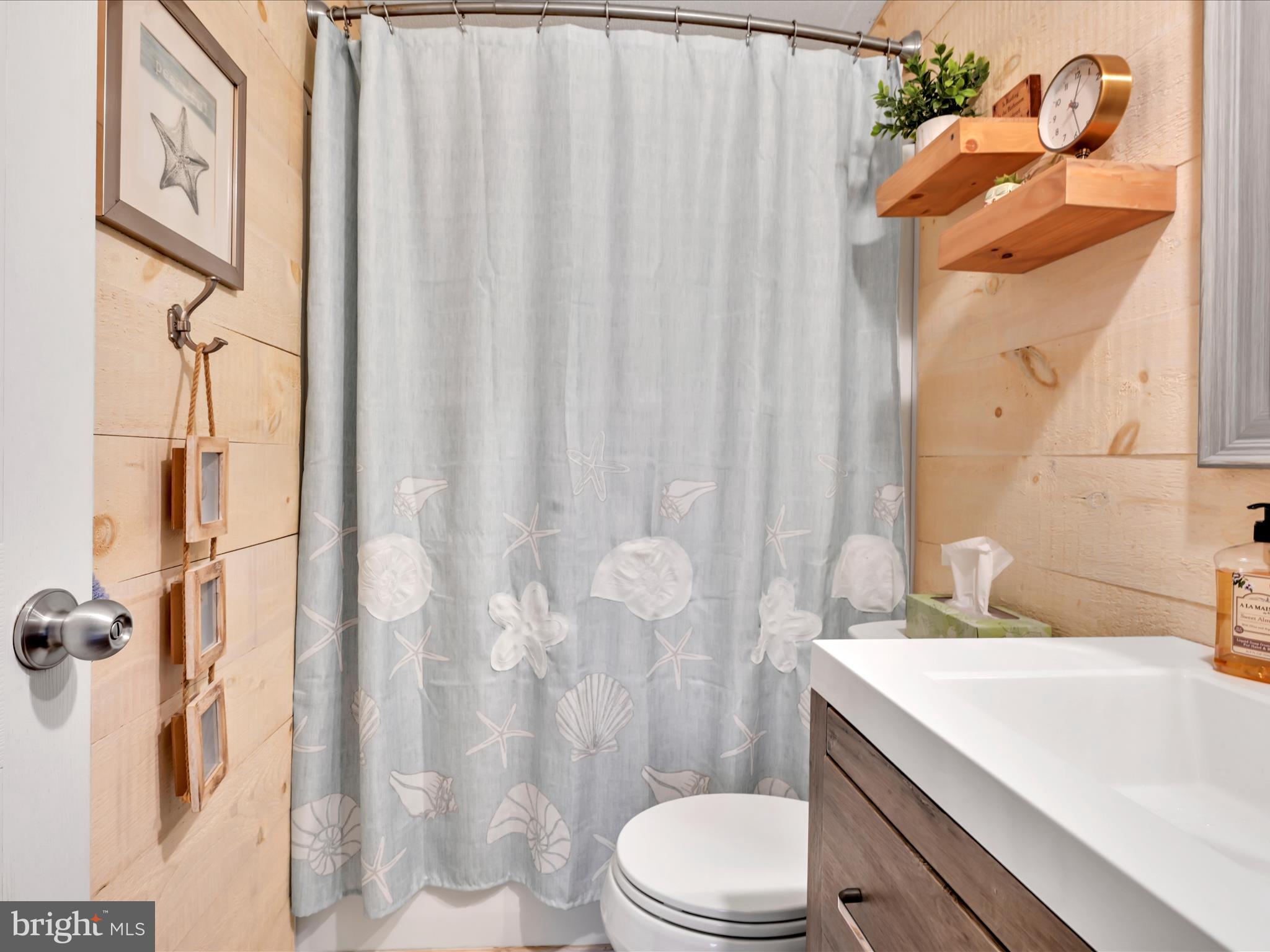 NORTHCREST ACRES - Residential