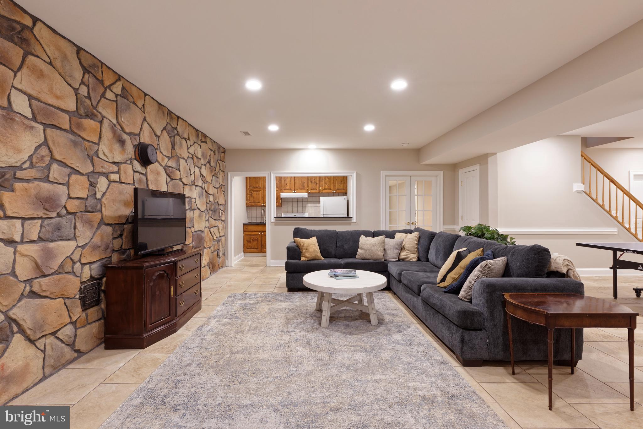 BELLEVUE FARMS - Residential