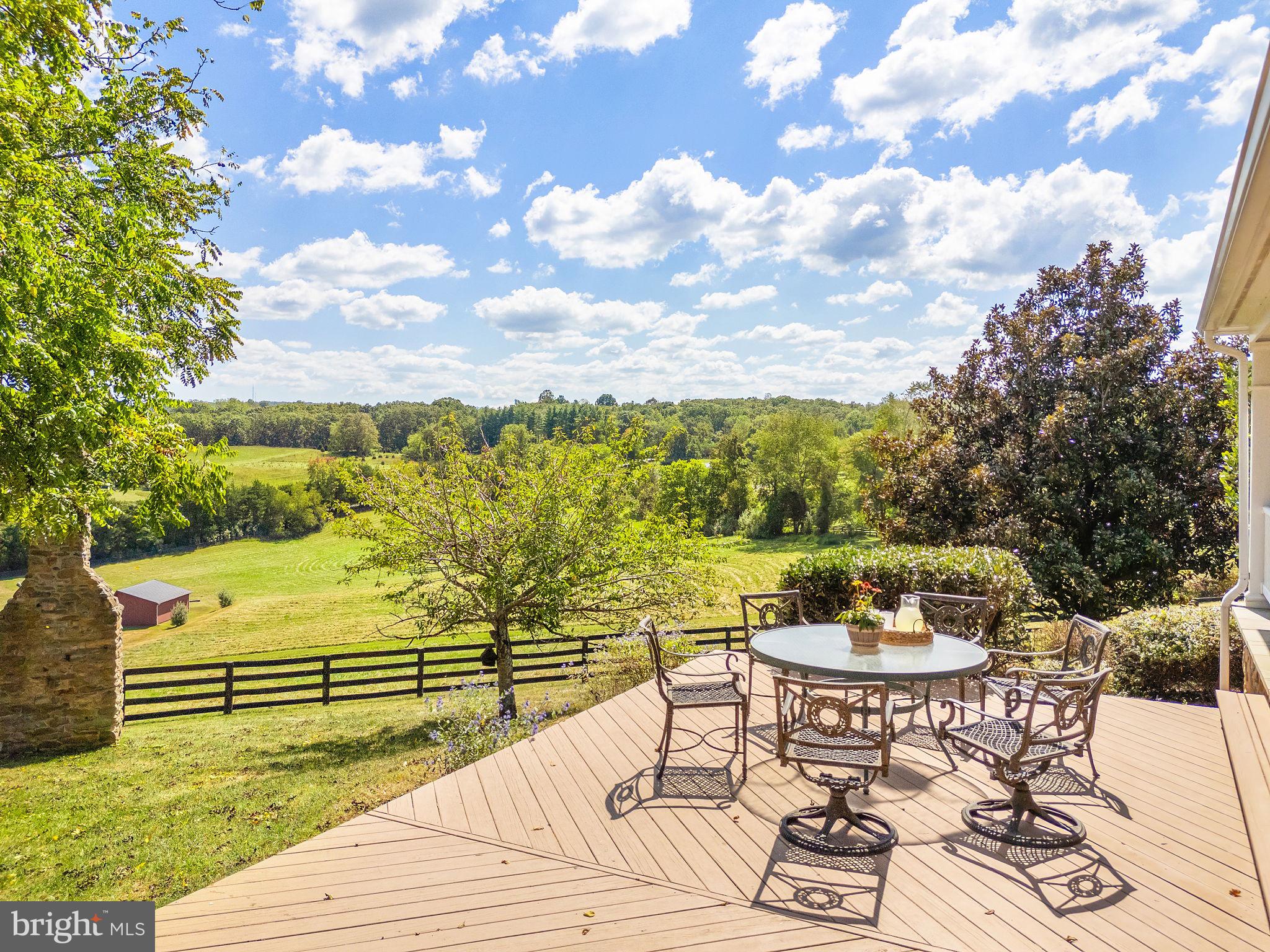 BELLEVUE FARMS - Residential