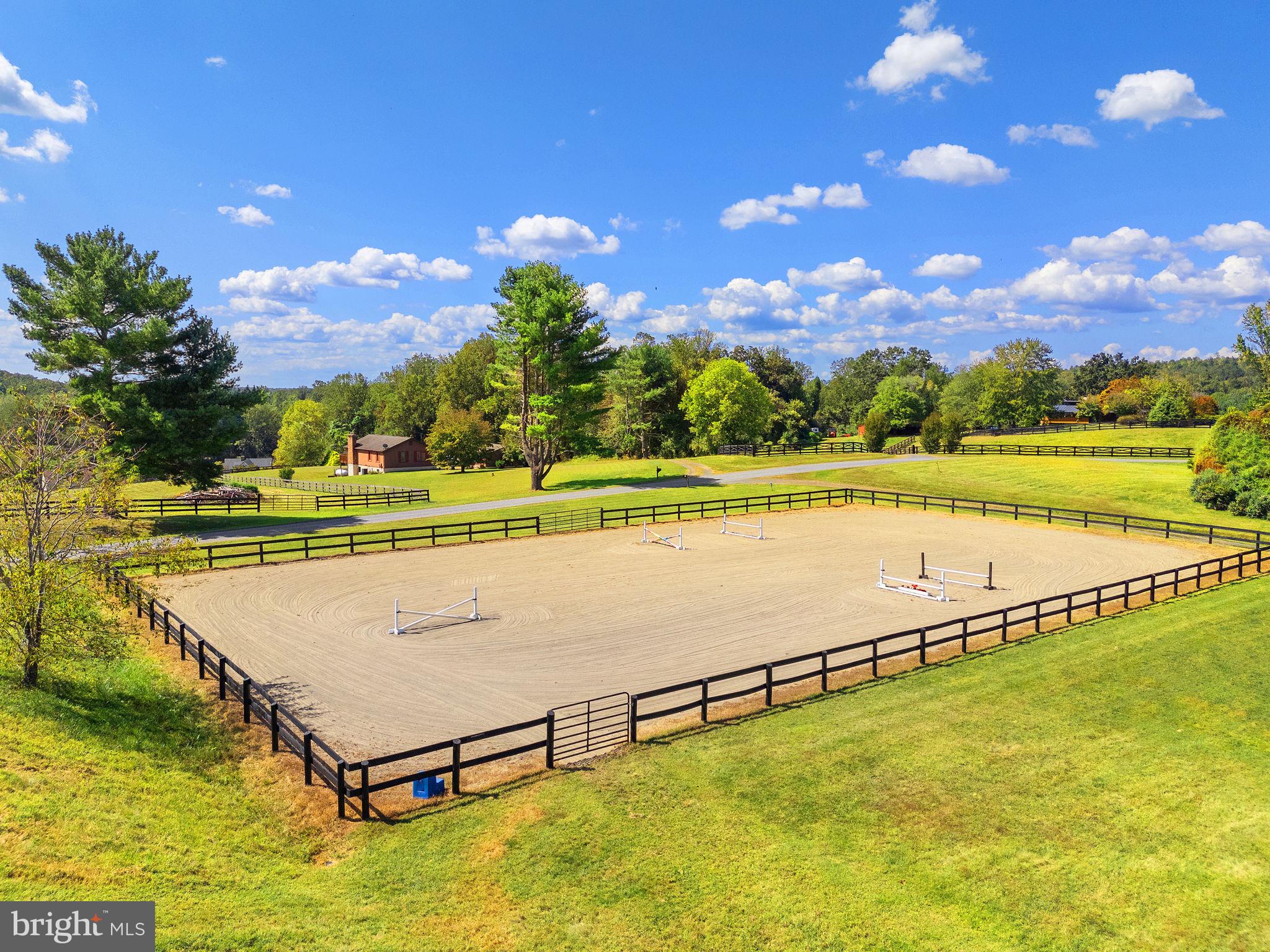 BELLEVUE FARMS - Residential
