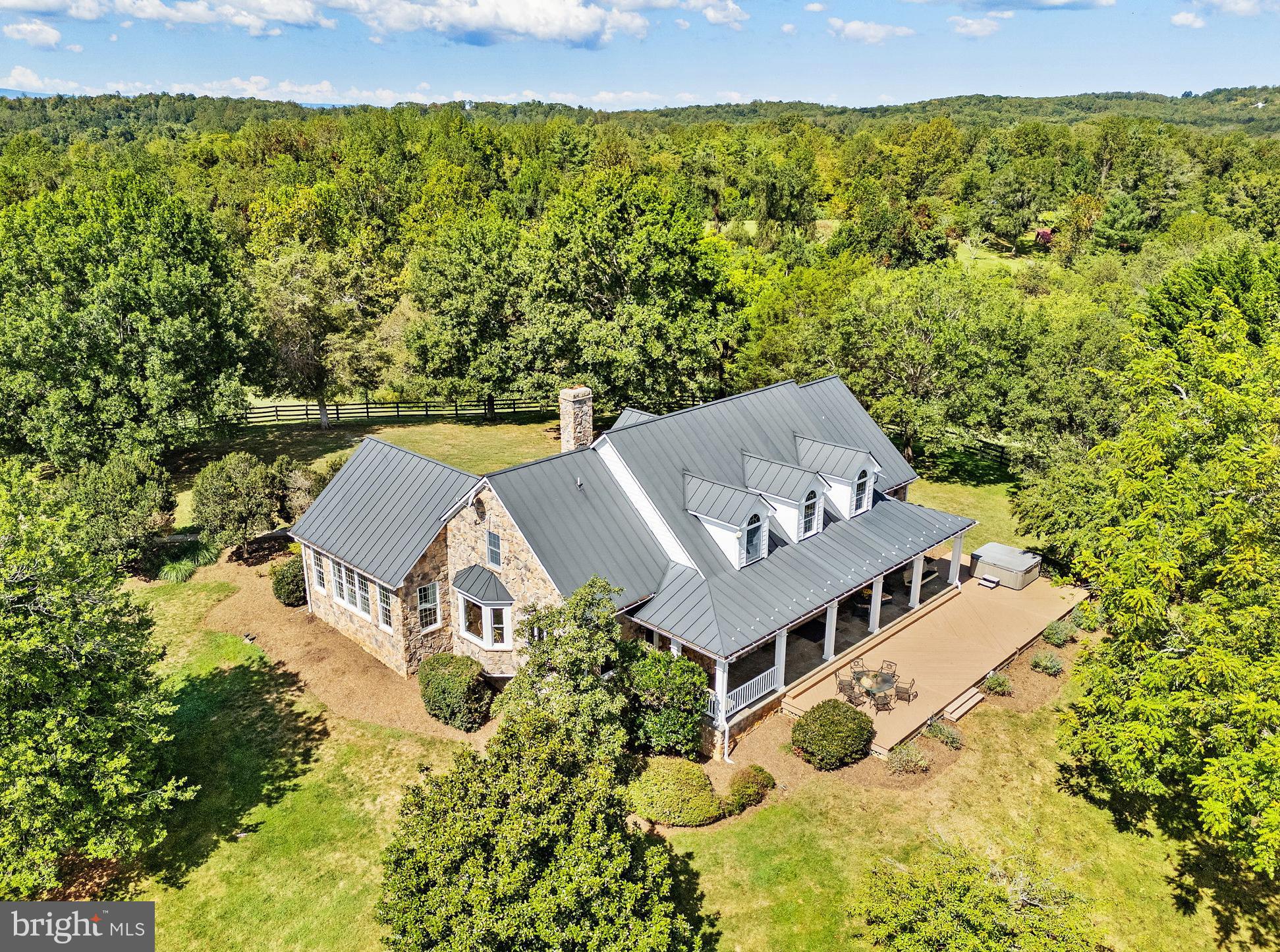 BELLEVUE FARMS - Residential
