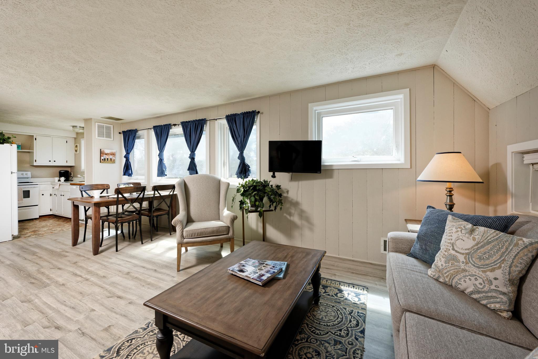 BELLEVUE FARMS - Residential