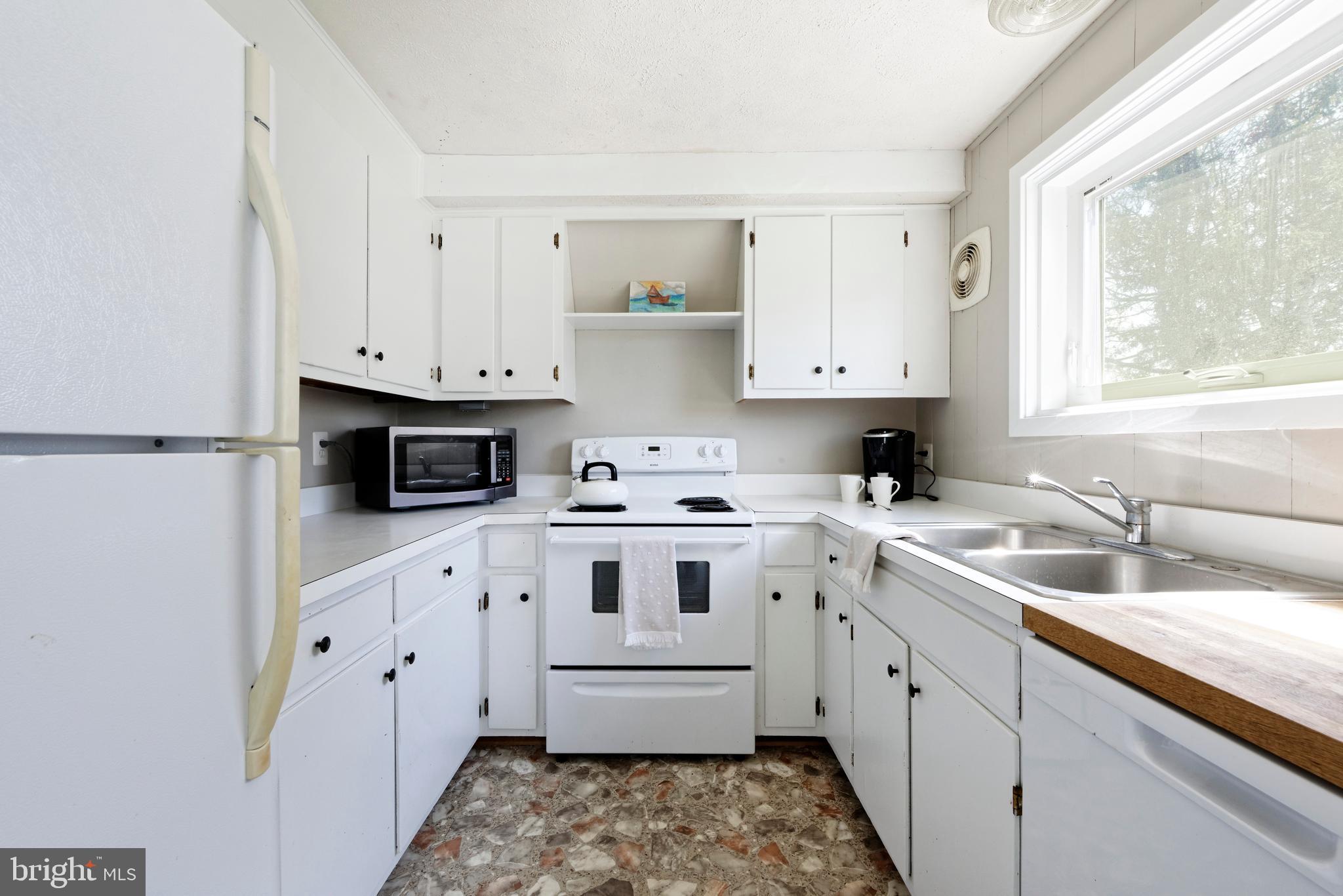 BELLEVUE FARMS - Residential