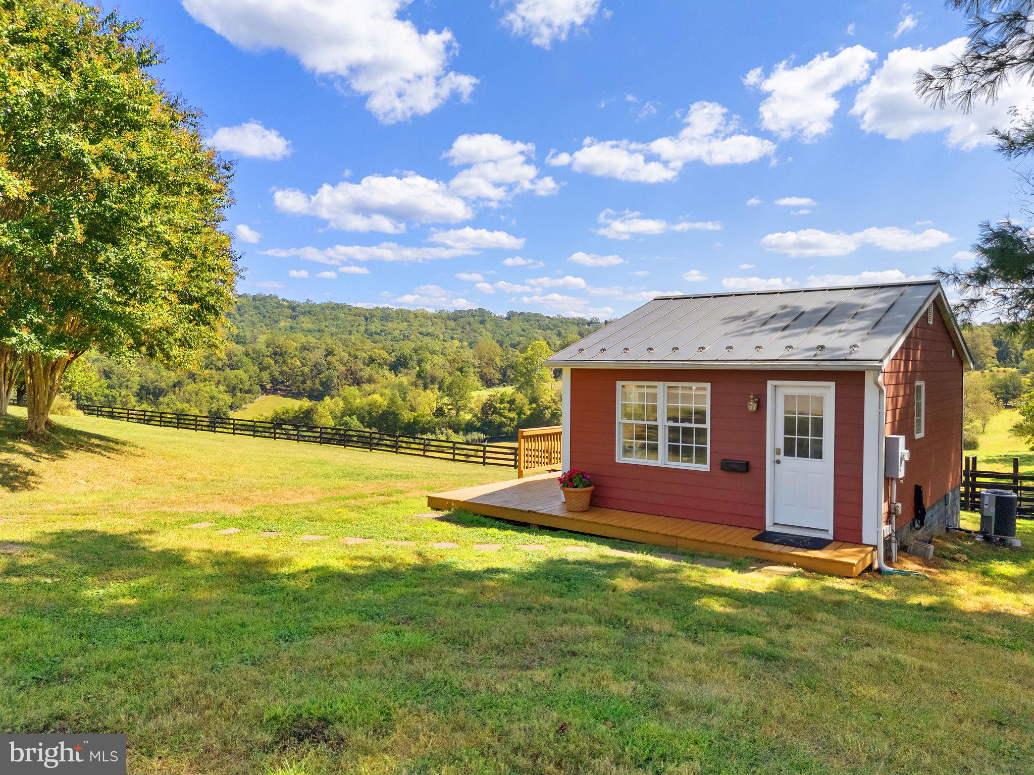 BELLEVUE FARMS - Residential