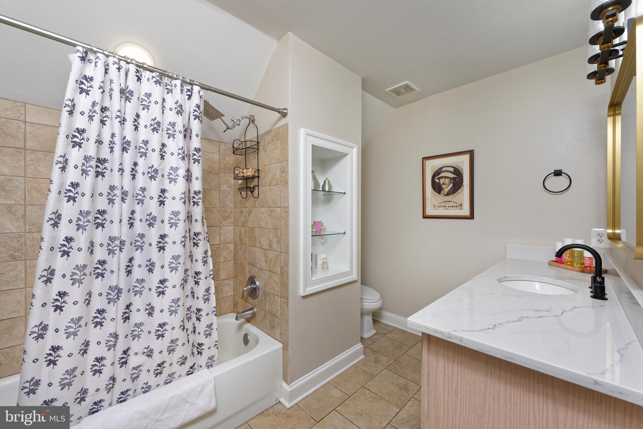 BELLEVUE FARMS - Residential