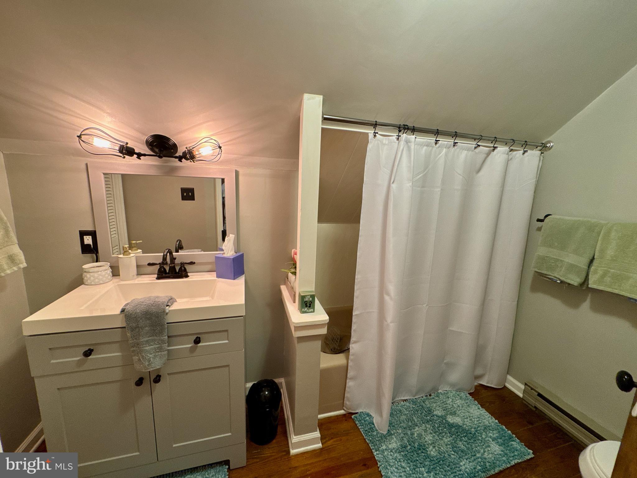 WINDSOR TWP - Residential
