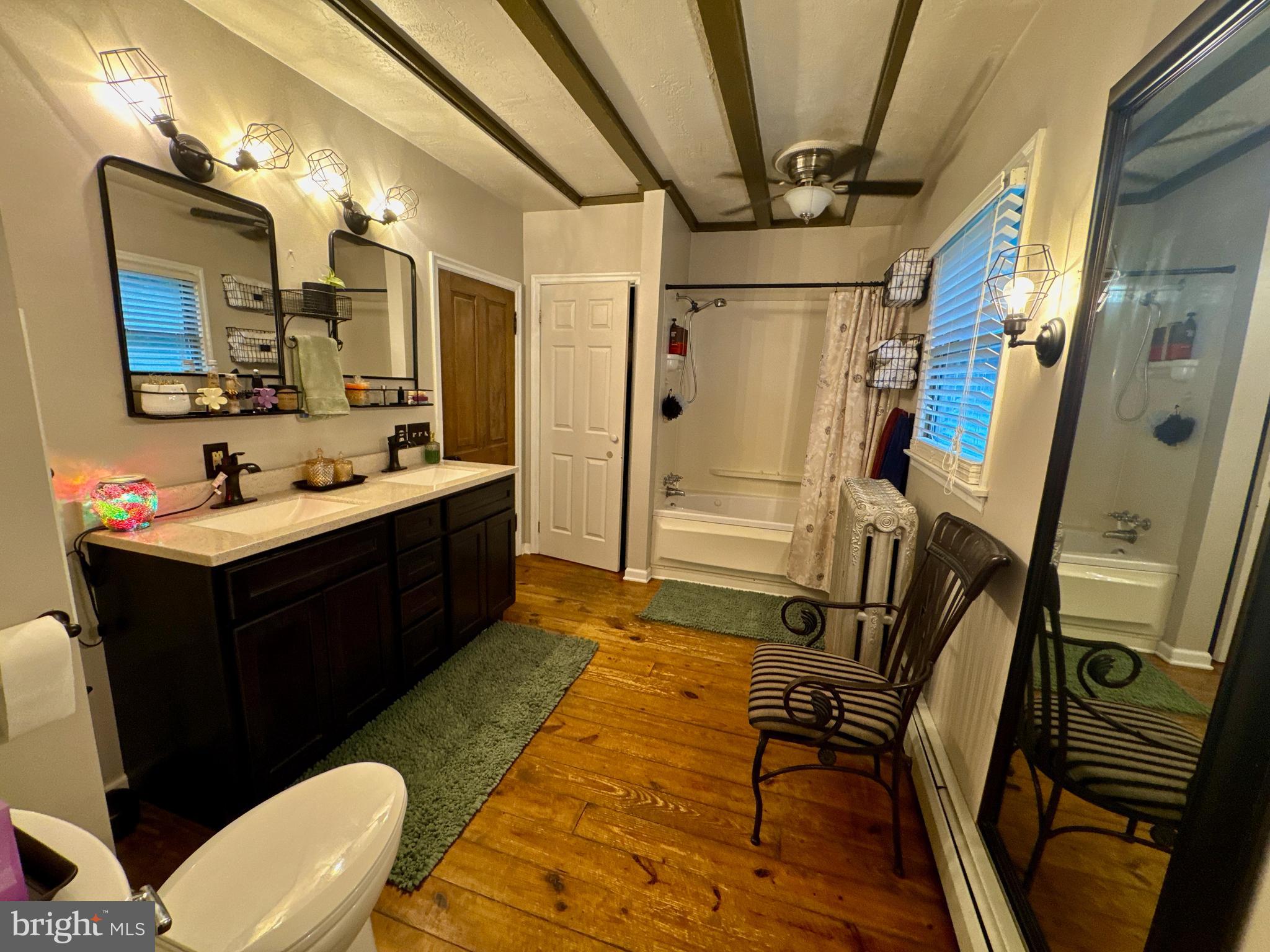 WINDSOR TWP - Residential
