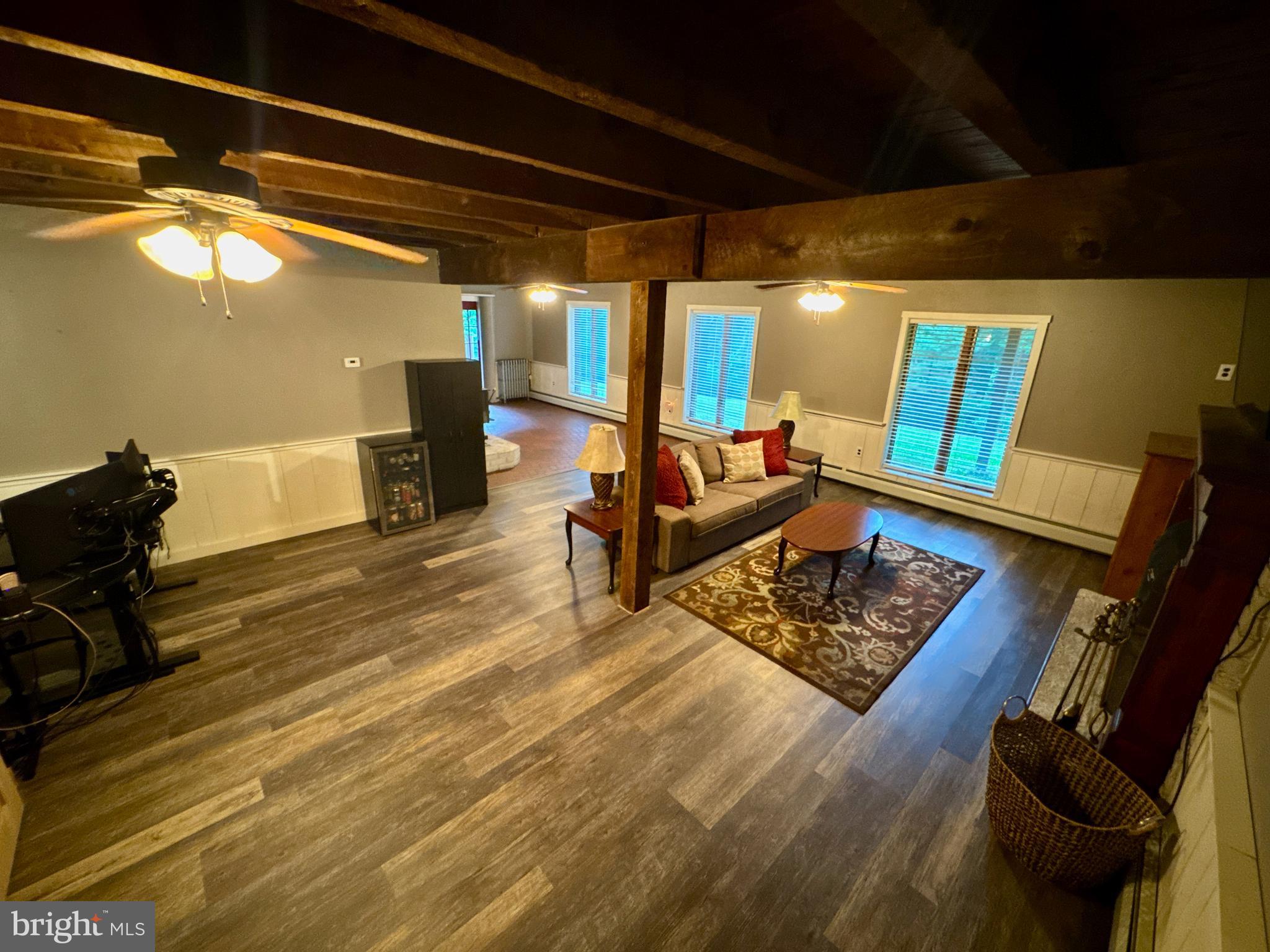 WINDSOR TWP - Residential